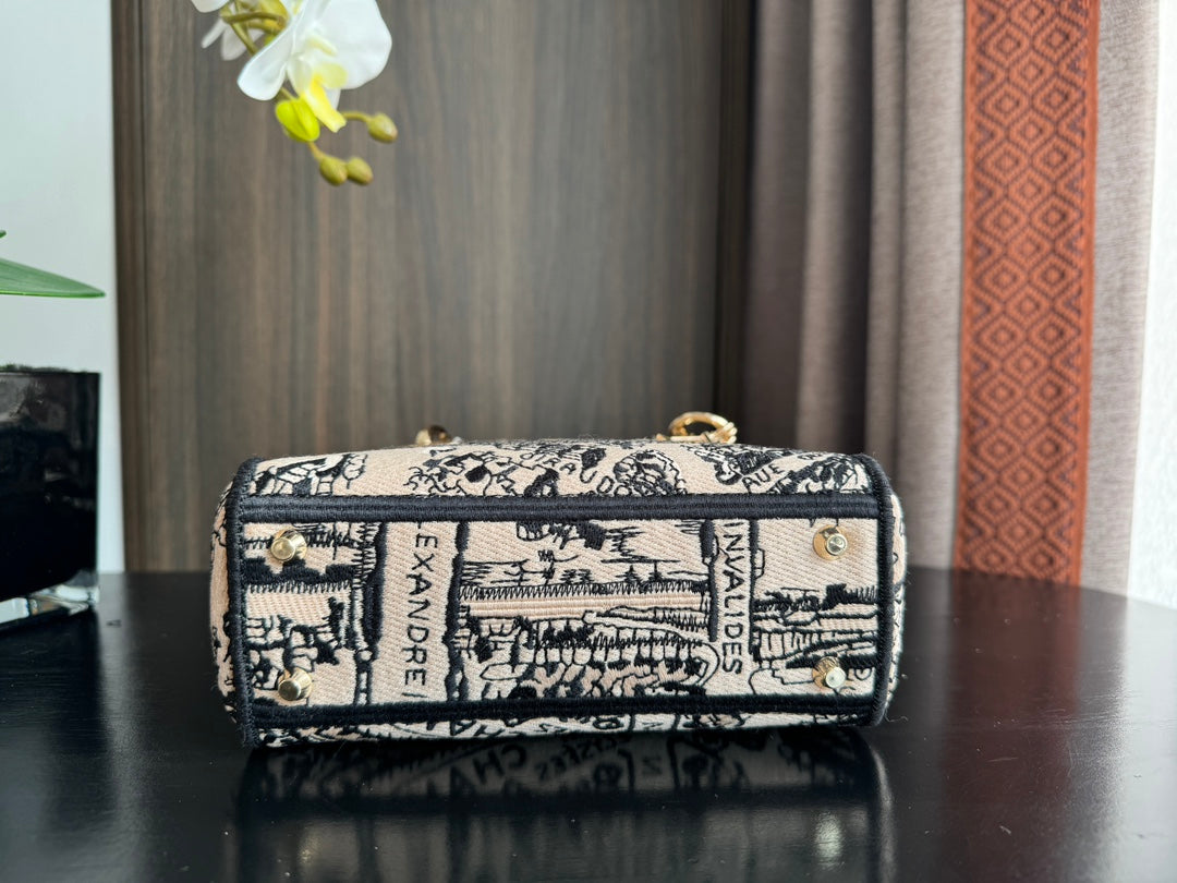 mini 17cm black pink embroidery canvas