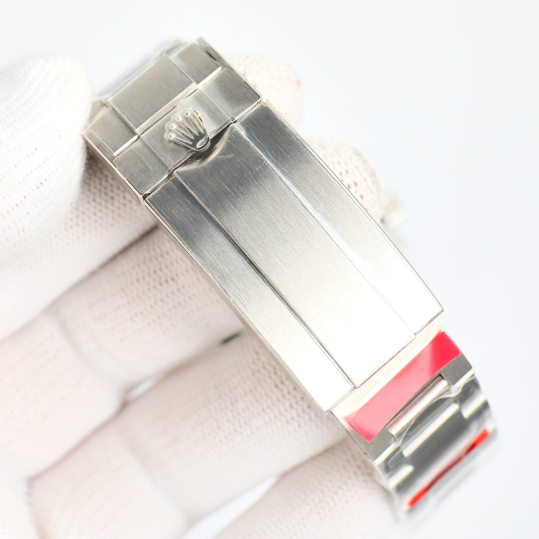 Rolex Sea-Dweller 43mm Silver Green