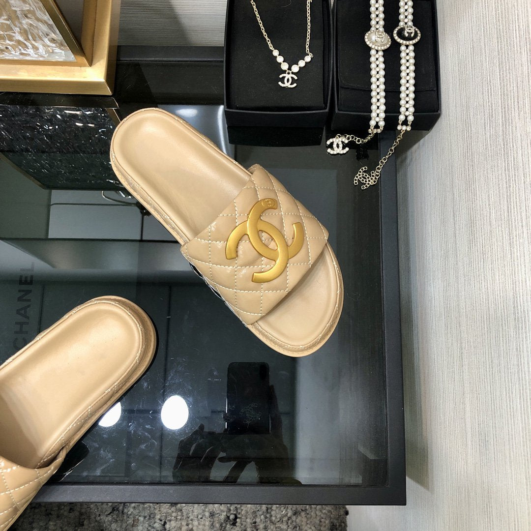 mule sandal 30 beige quilted waxed leather