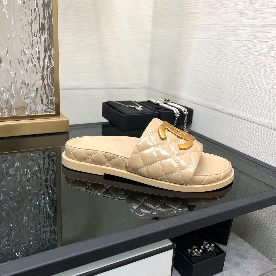 mule sandal 30 beige quilted waxed leather