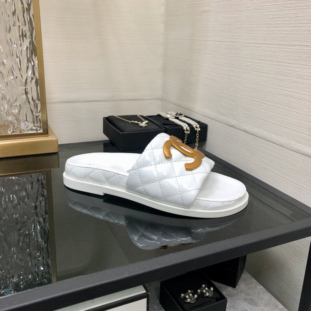 mule sandal 30 white quilted waxed leather