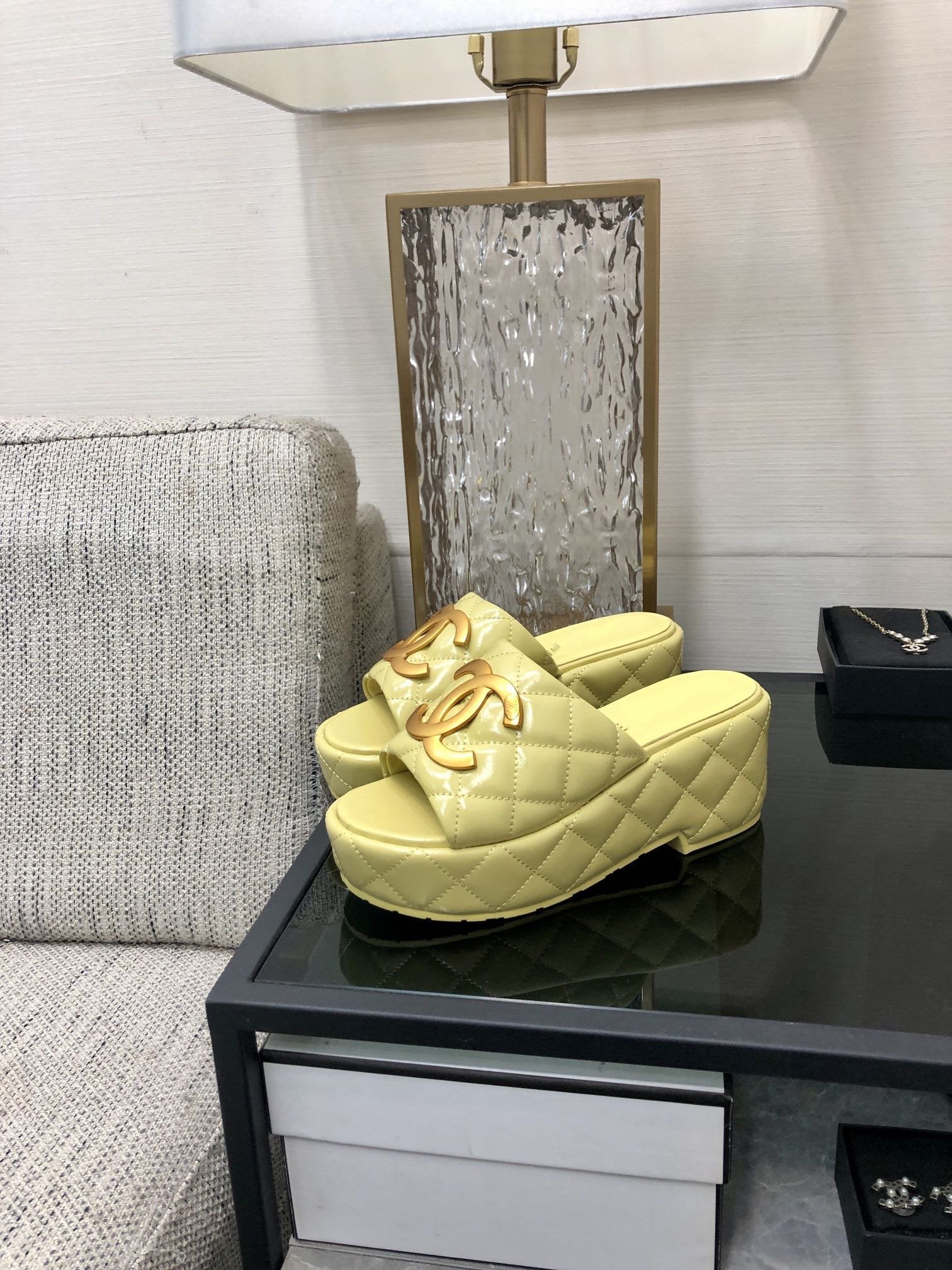 mule sandal 95 lime quilted waxed leather