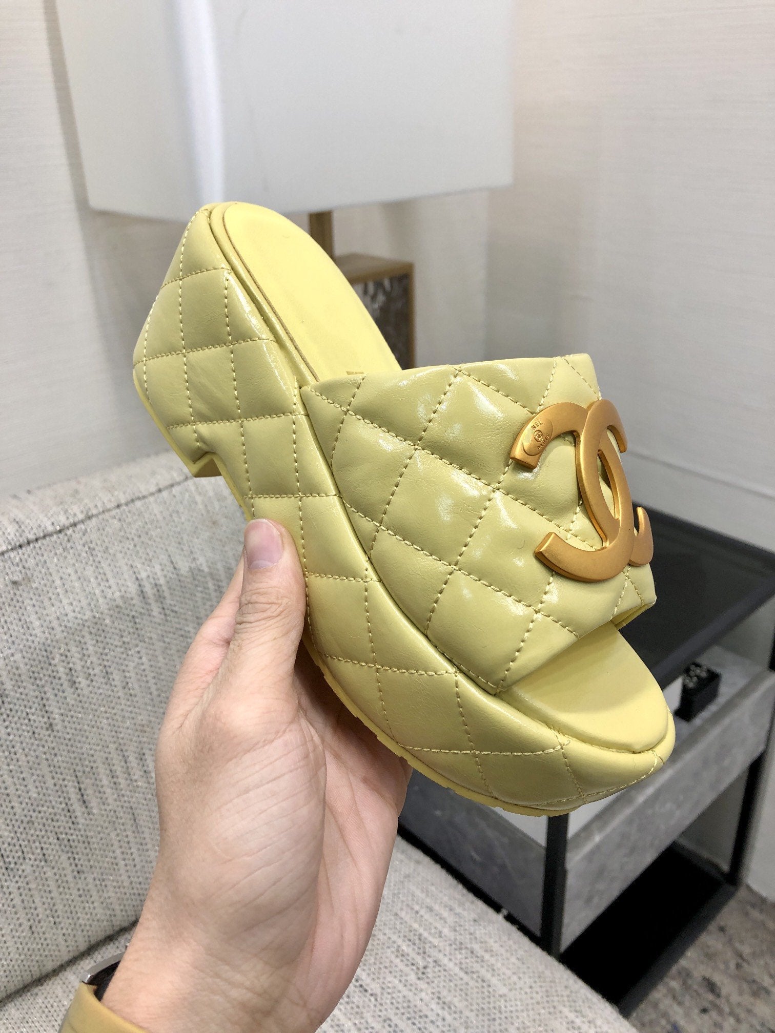 mule sandal 95 lime quilted waxed leather