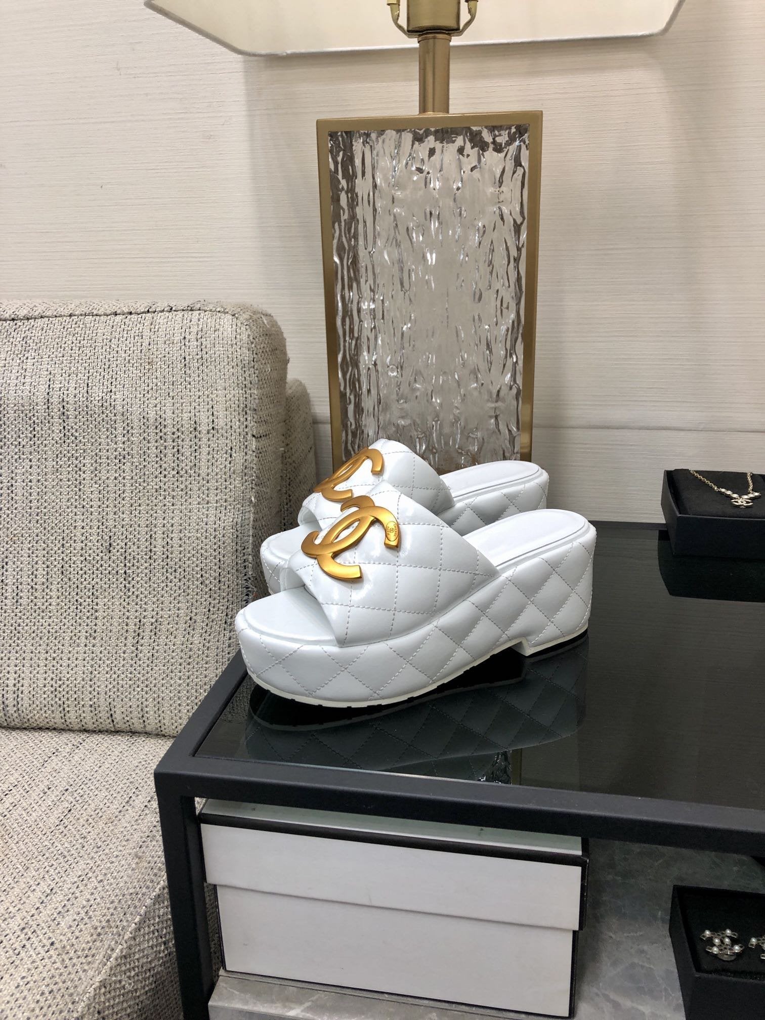 mule sandal 95 white quilted waxed leather