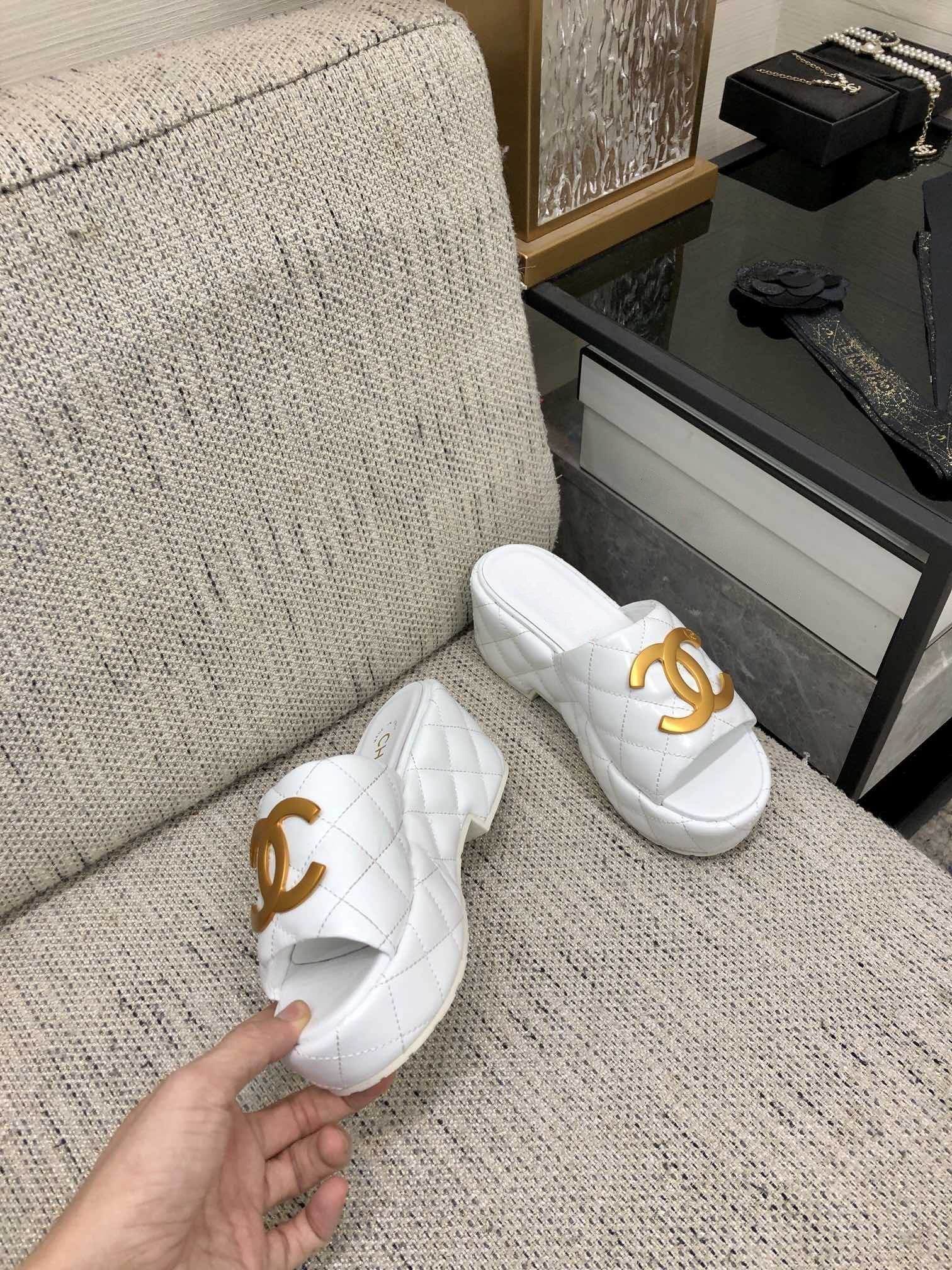 mule sandal 95 white quilted waxed leather