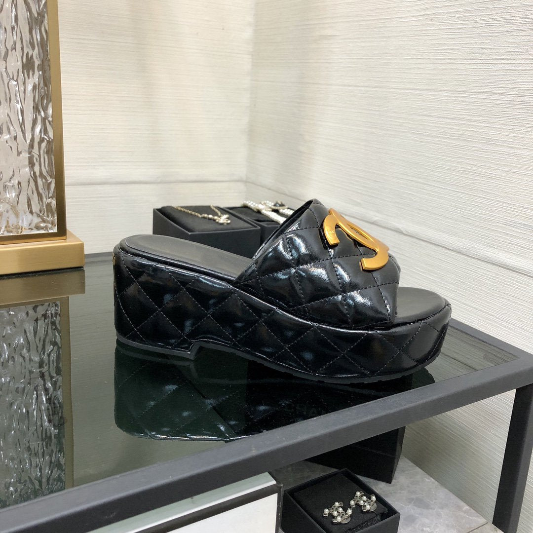 mule sandal 95 black quilted waxed leather
