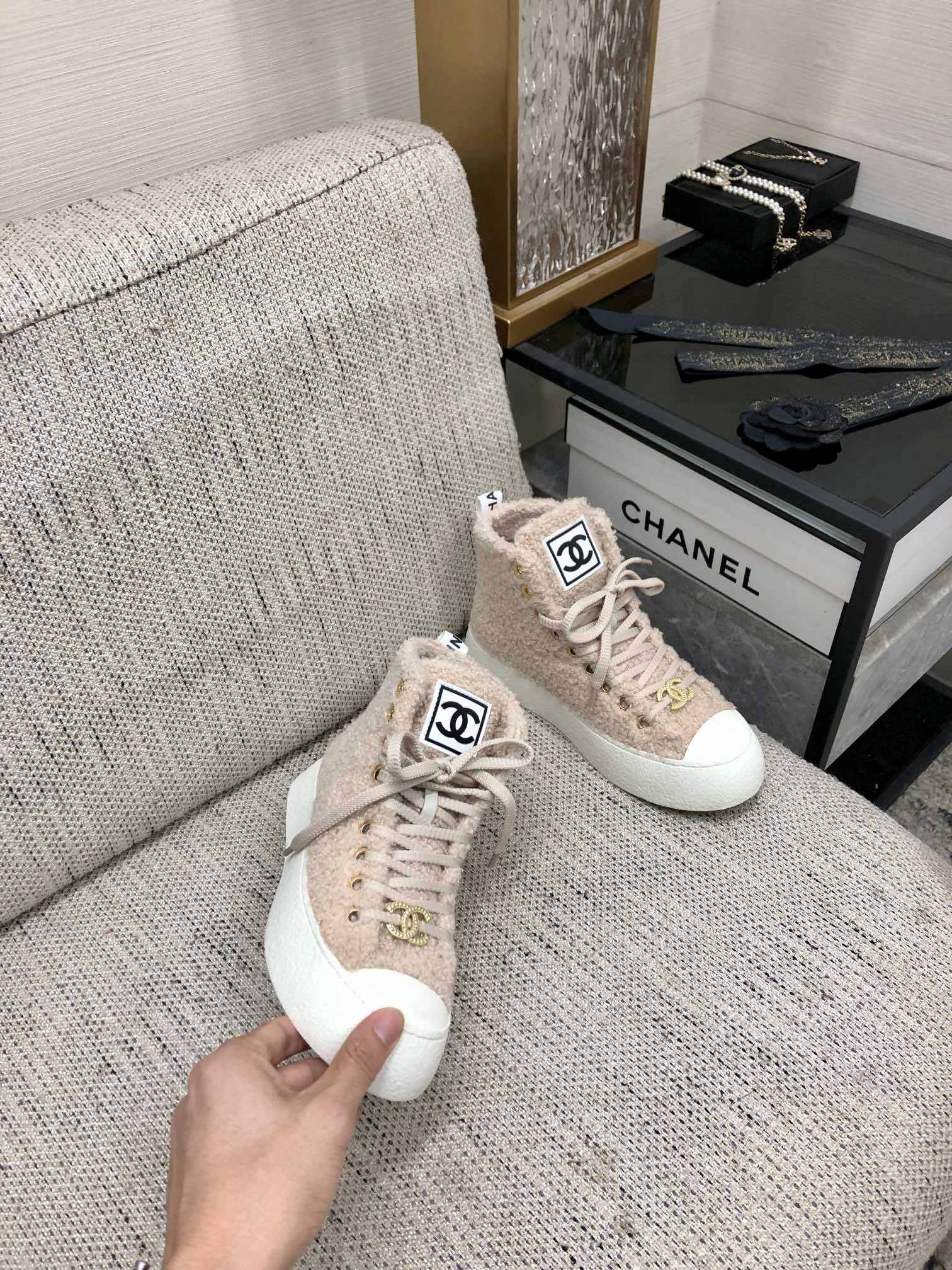 CC High Top Sneaker Beige Wool