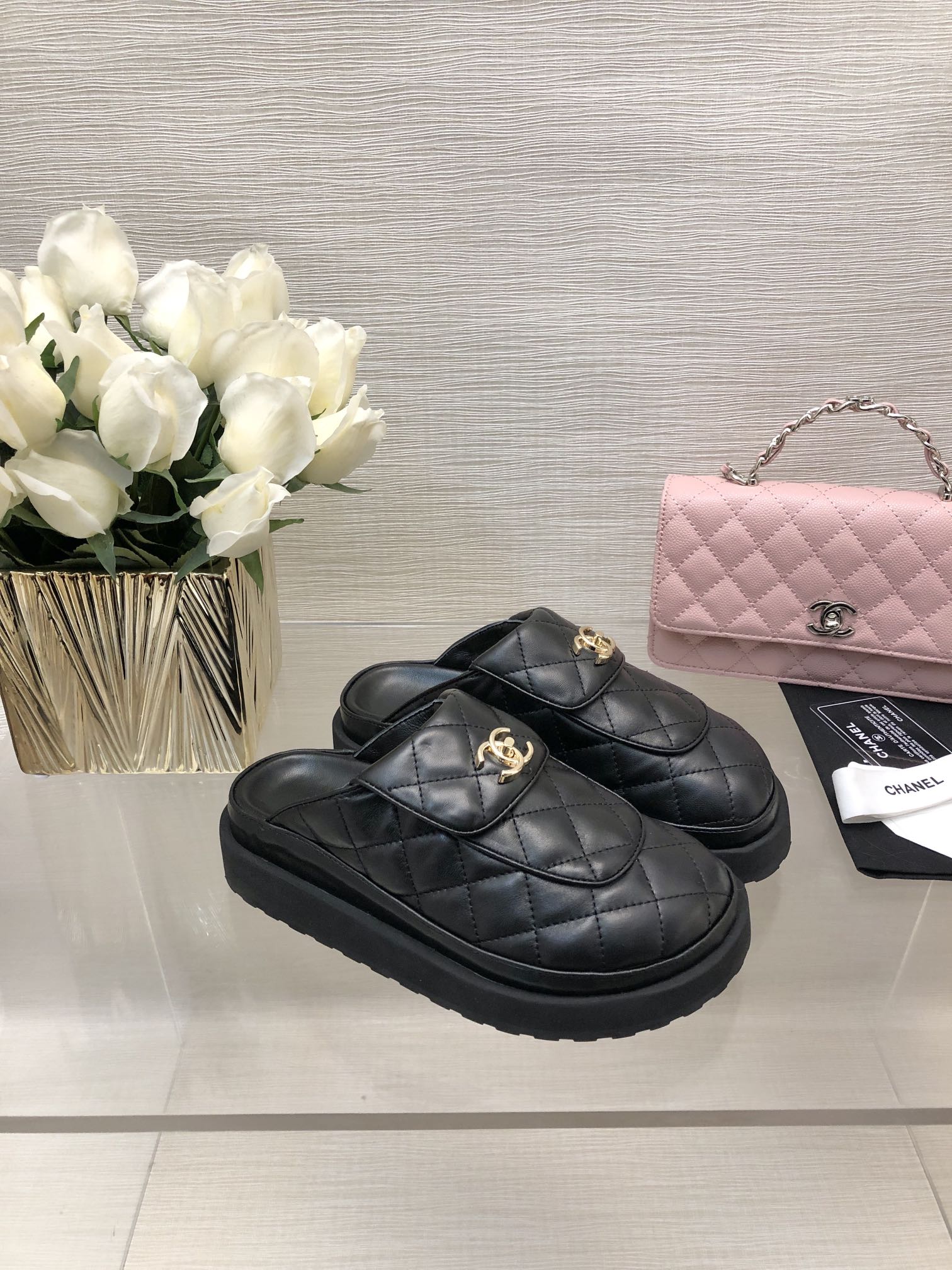 CC TURNLOCK FLAP MULES BLACK LAMBSKIN