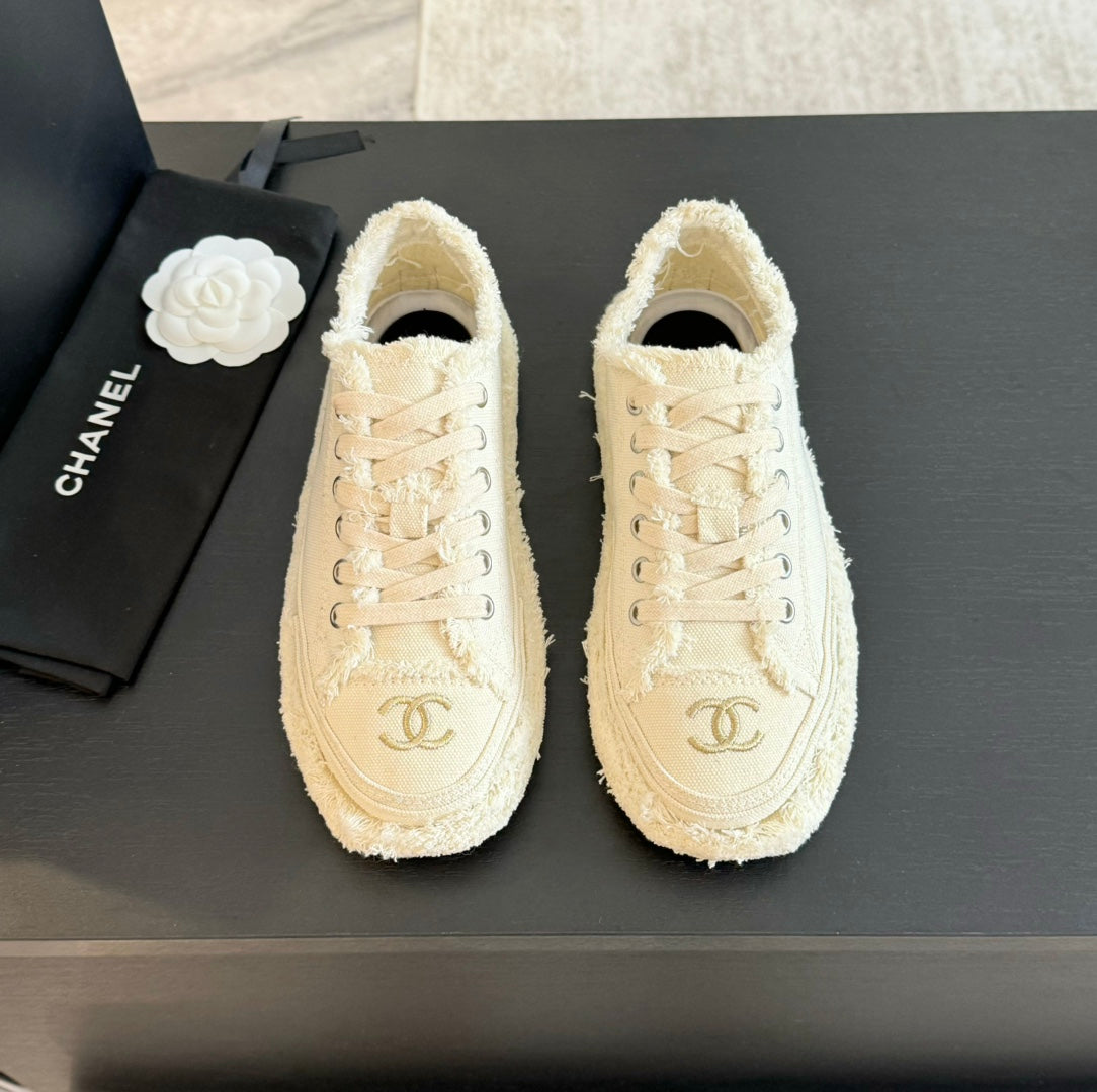 cc low sneaker white denim embroidery canvas