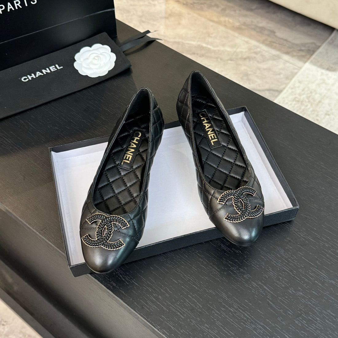 ballet flat black quilted lambskin large black cc logo
