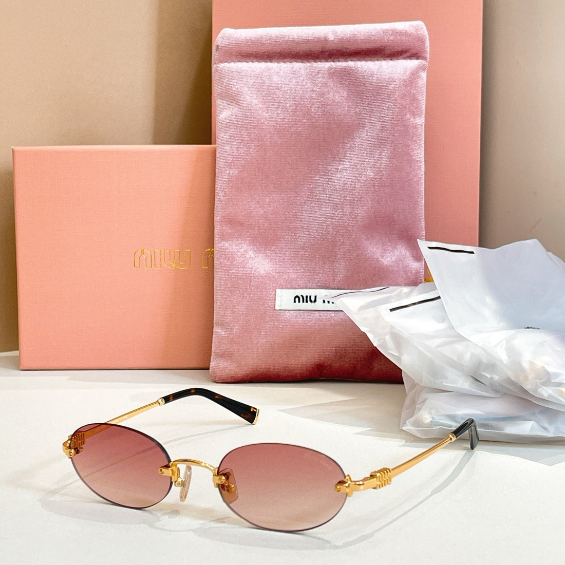 Miumiu Sunglasses 674435