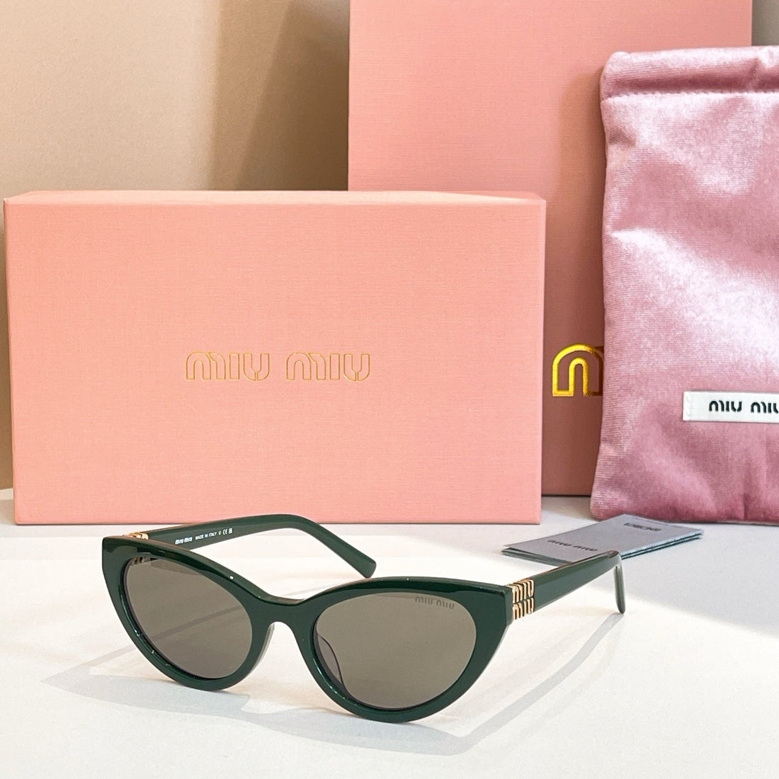 Miumiu Sunglasses 652554