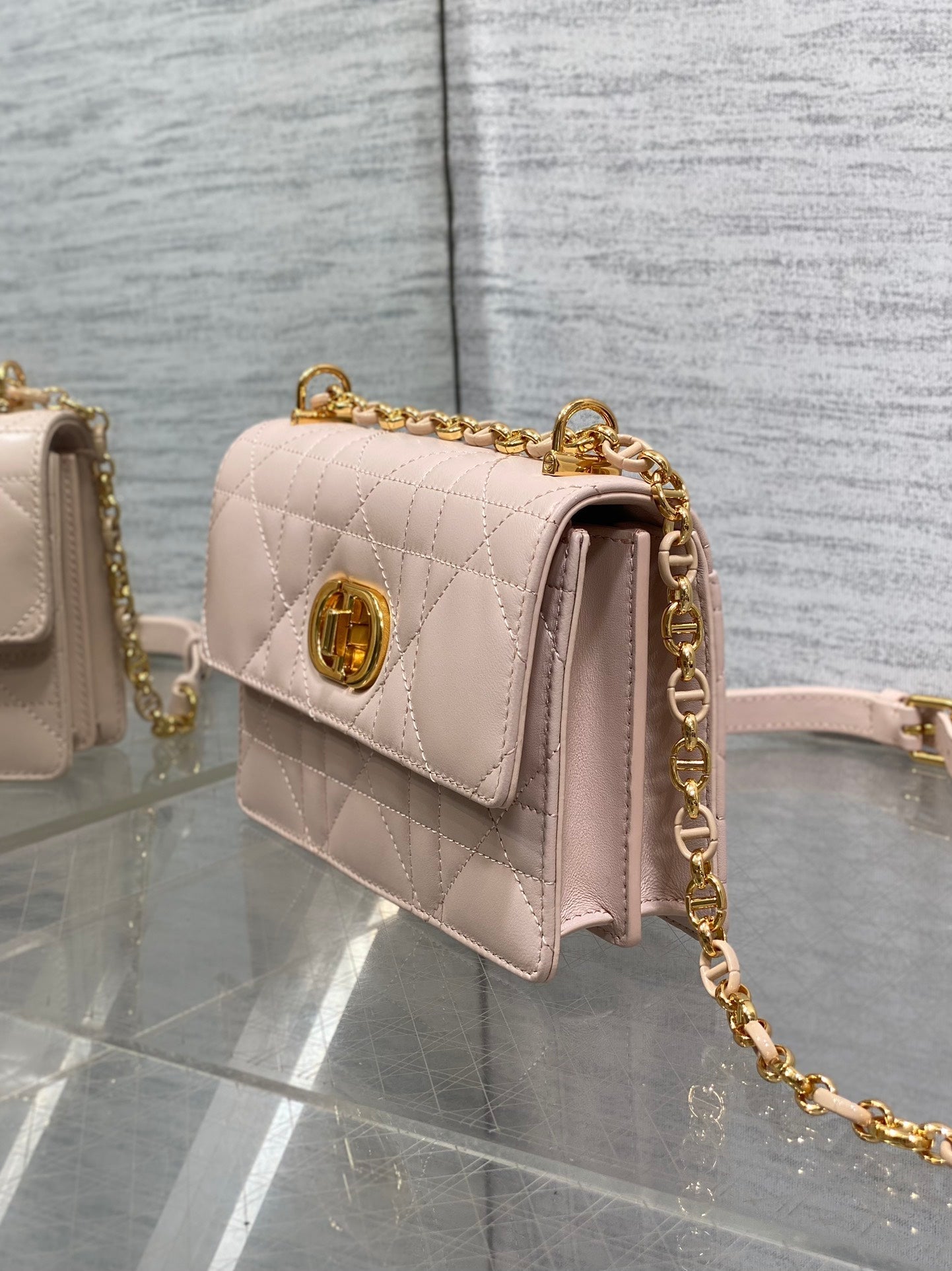 CD Miss Caro 17 Bag Pink Calfskin 226492