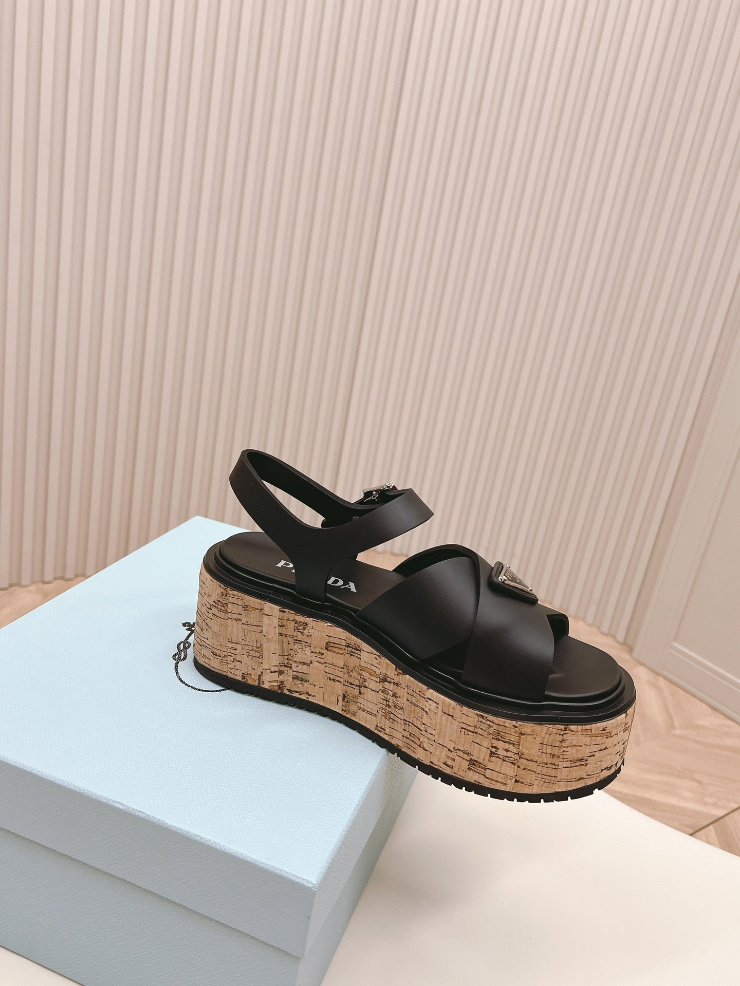 PRA WEDGE PLATFORM SANDALS BLACK CALFSKIN