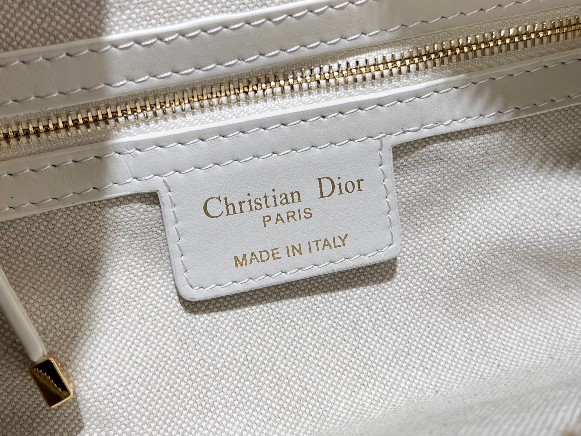 CD Jacquard Hobo Bag 23 With Chain White Calfskin