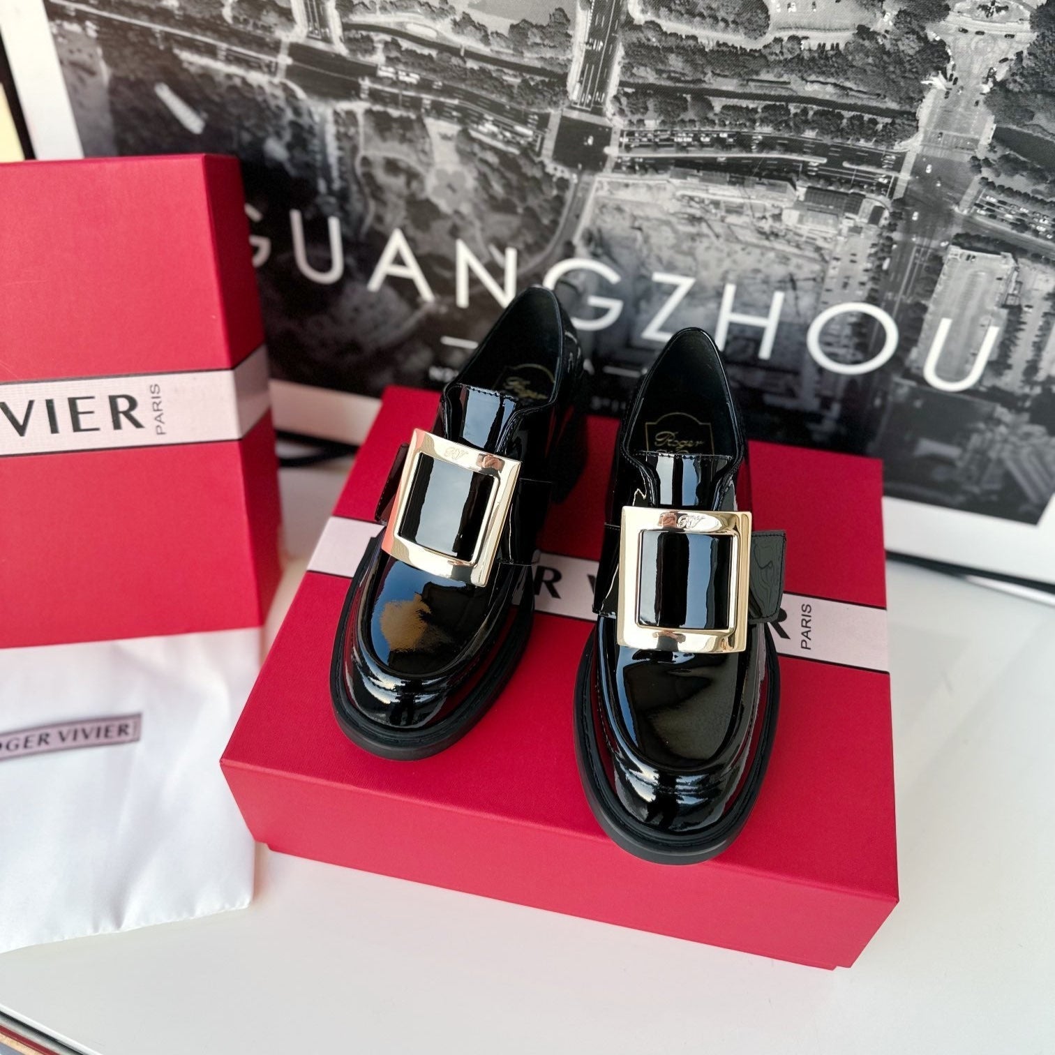 Loafers Viv Black Cowhide Patent Leather 184409