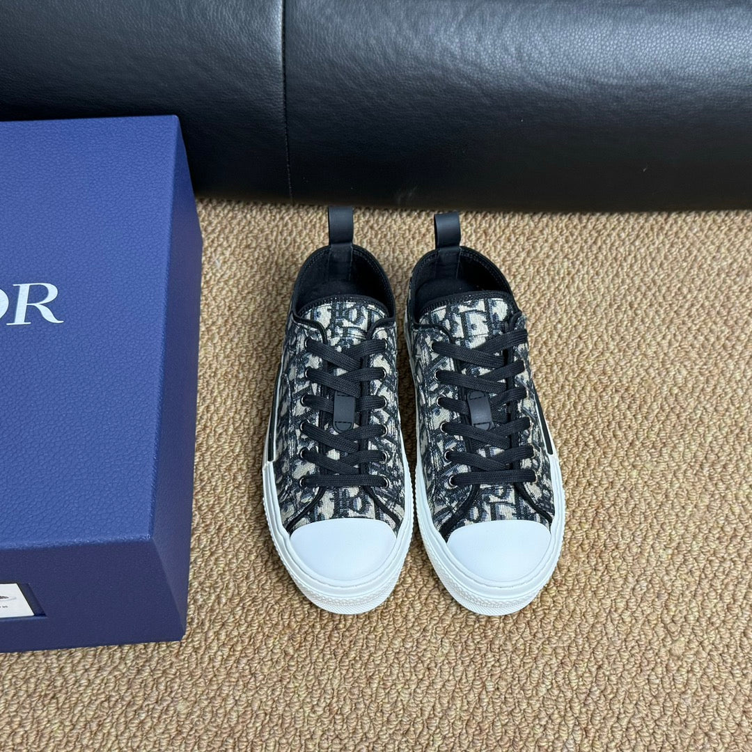 CD B23 Low-Top Sneaker White Black Oblique Jacquard Fabric