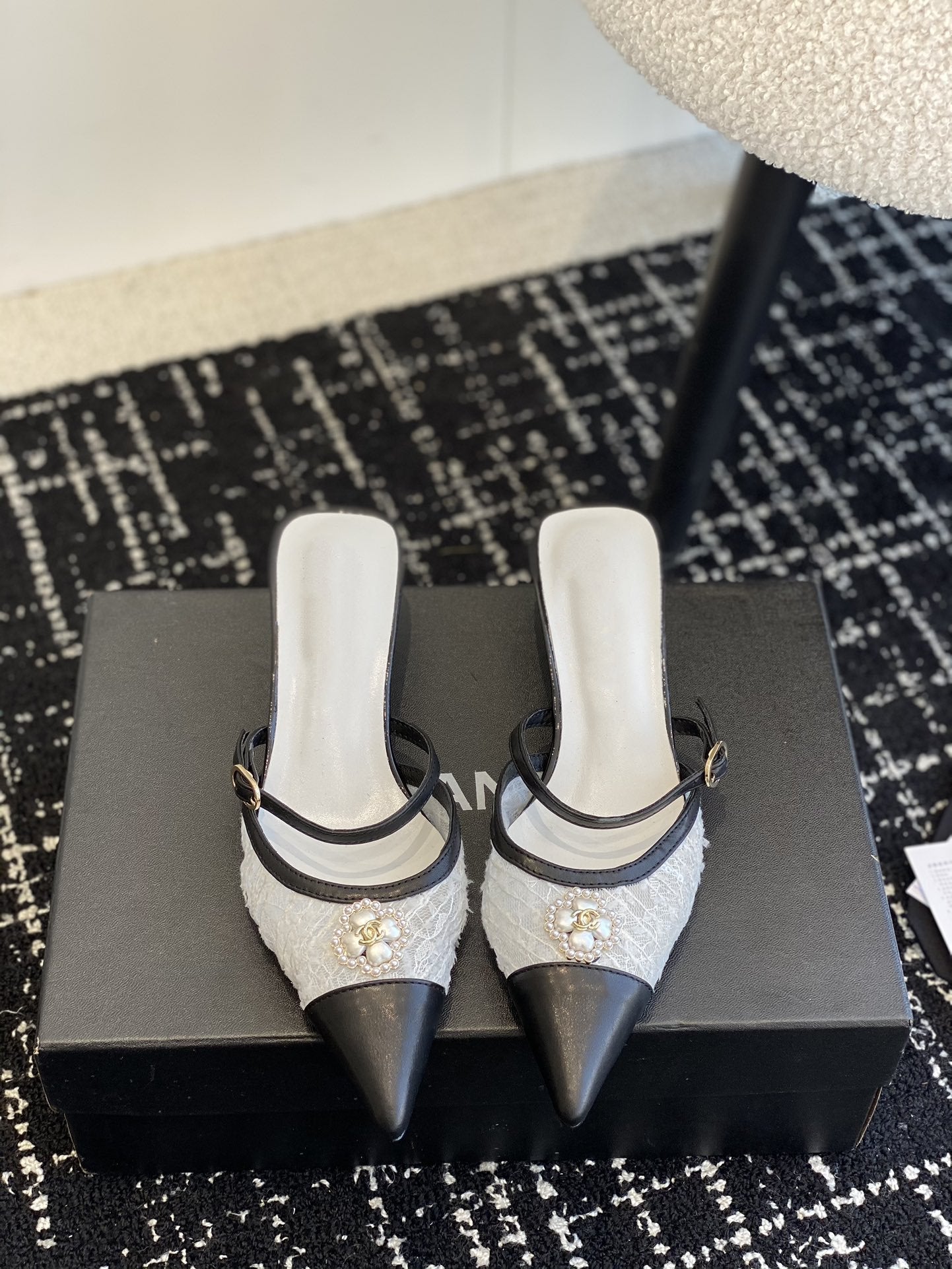 mule sandal white tweed black lambskin