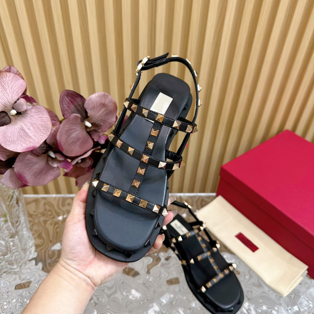 Rockstud M-Way Platform Sandal Black Leather