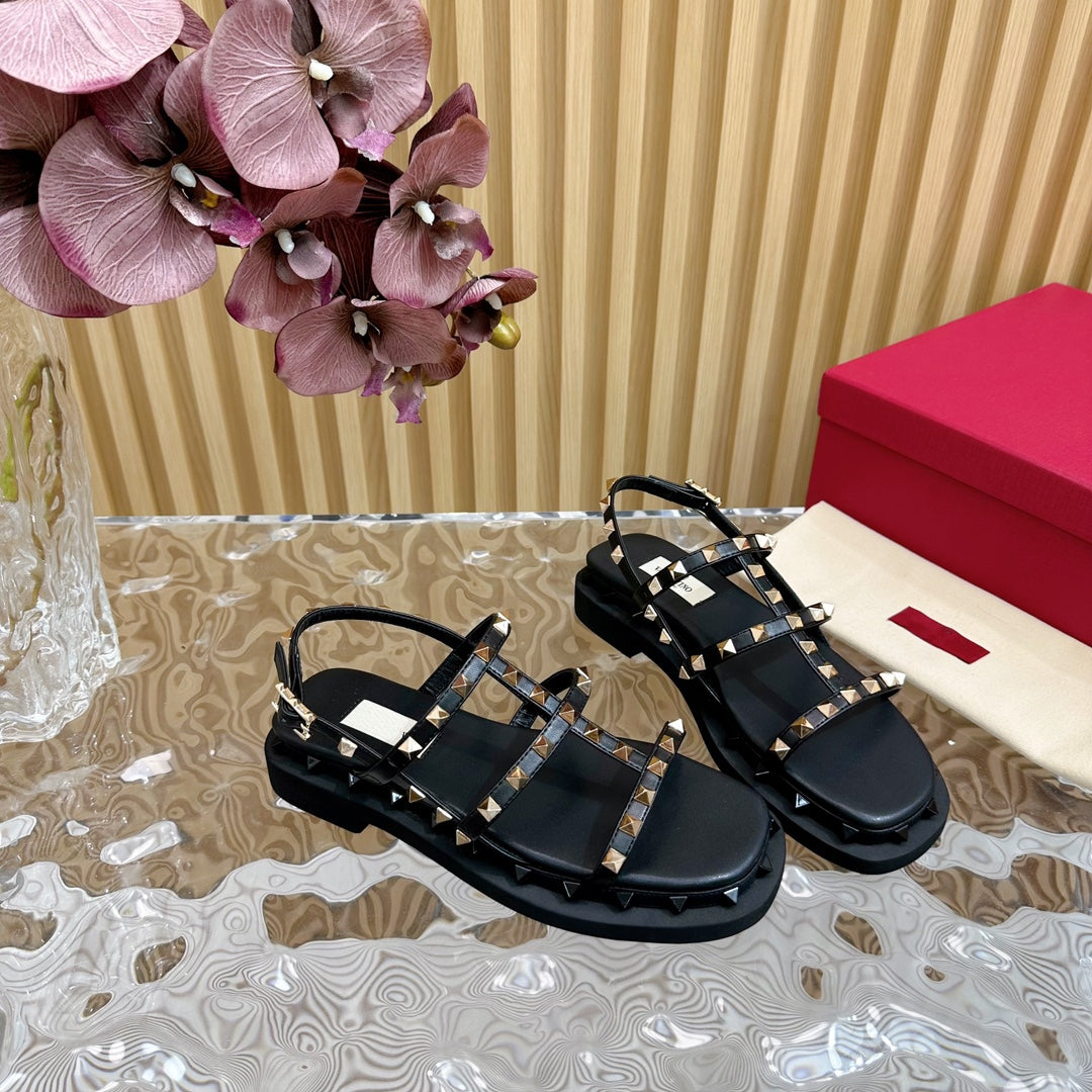 Rockstud M-Way Platform Sandal Black Leather