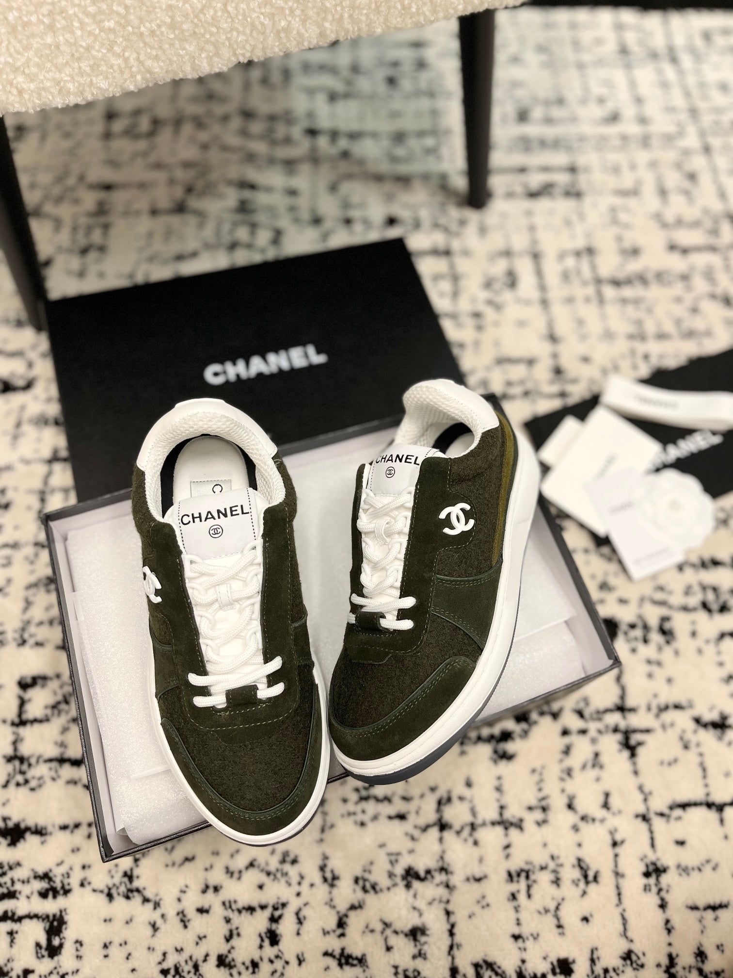 cc sneaker khaki velvet dark green suede