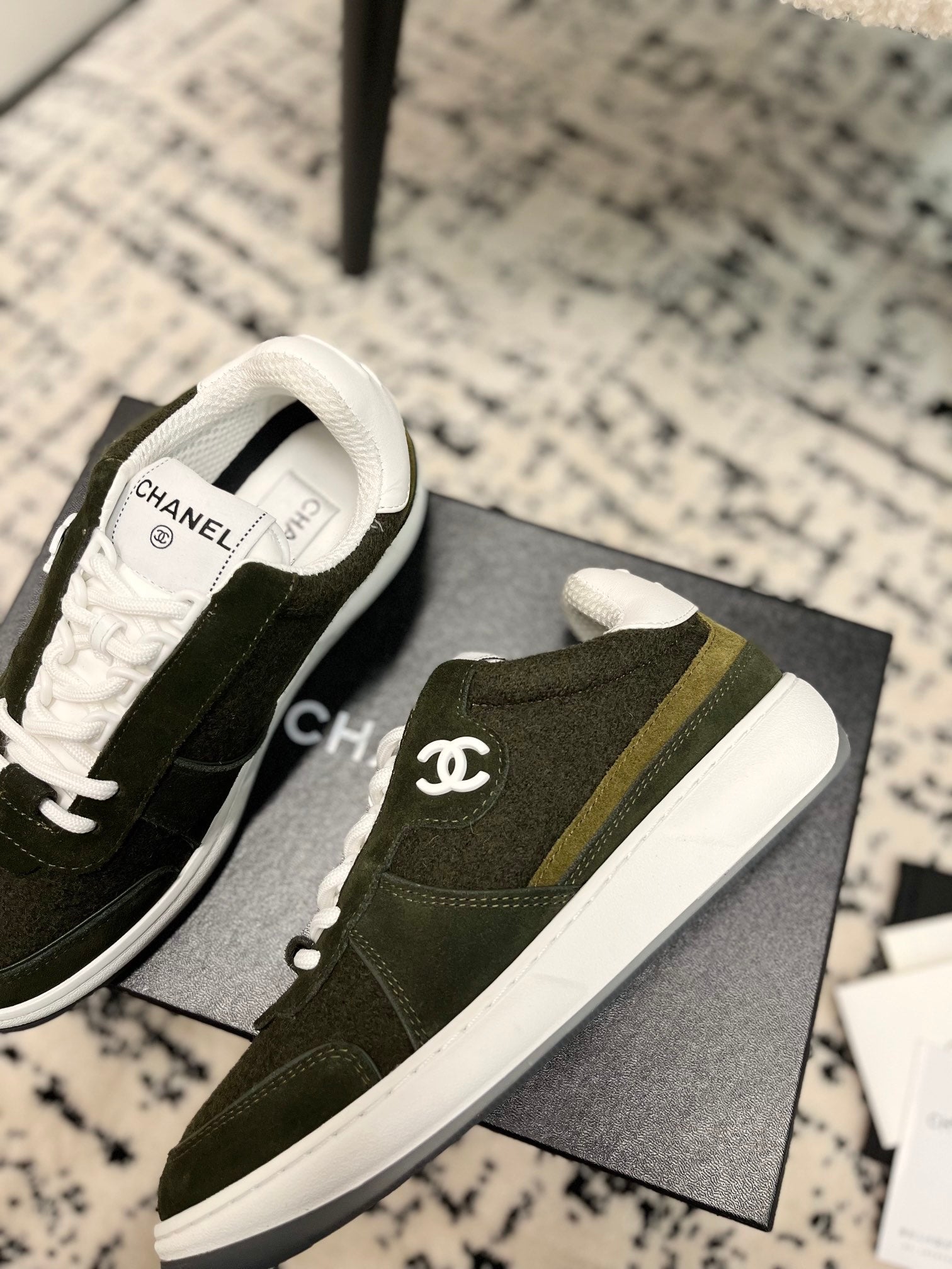 cc sneaker khaki velvet dark green suede
