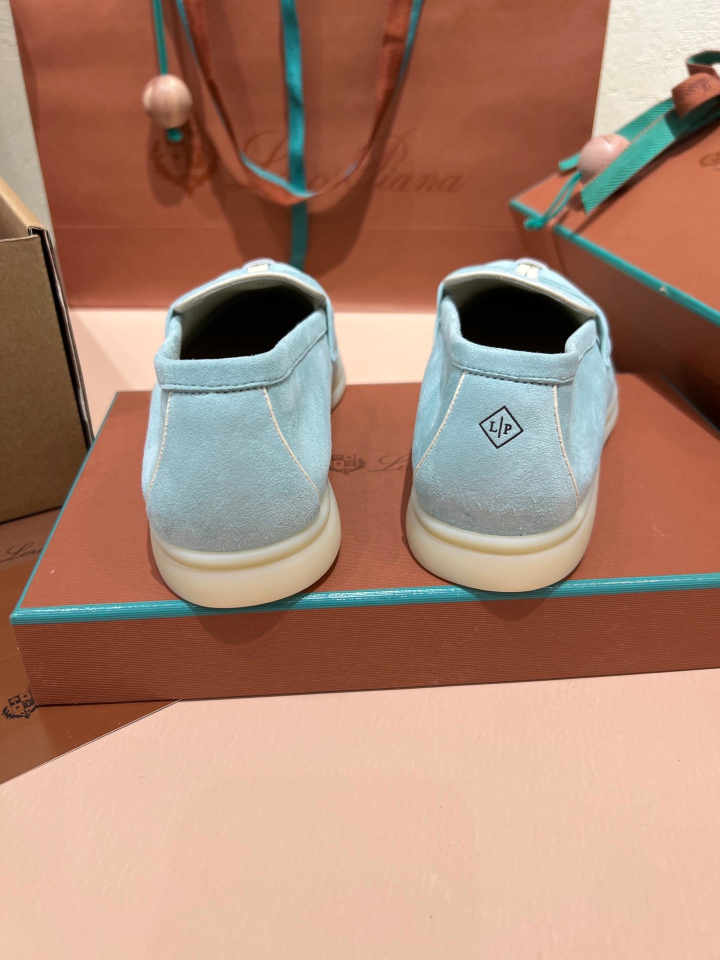 lp summer charm walk loafer cloud blue white suede