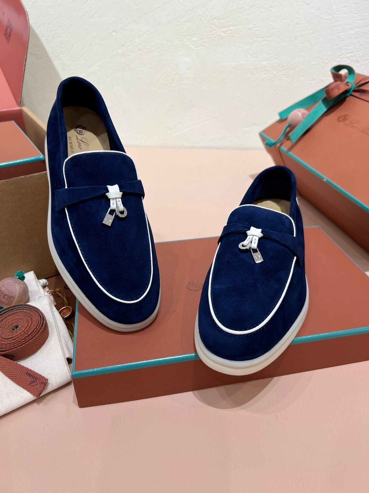 lp summer charm walk loafer  blue white suede
