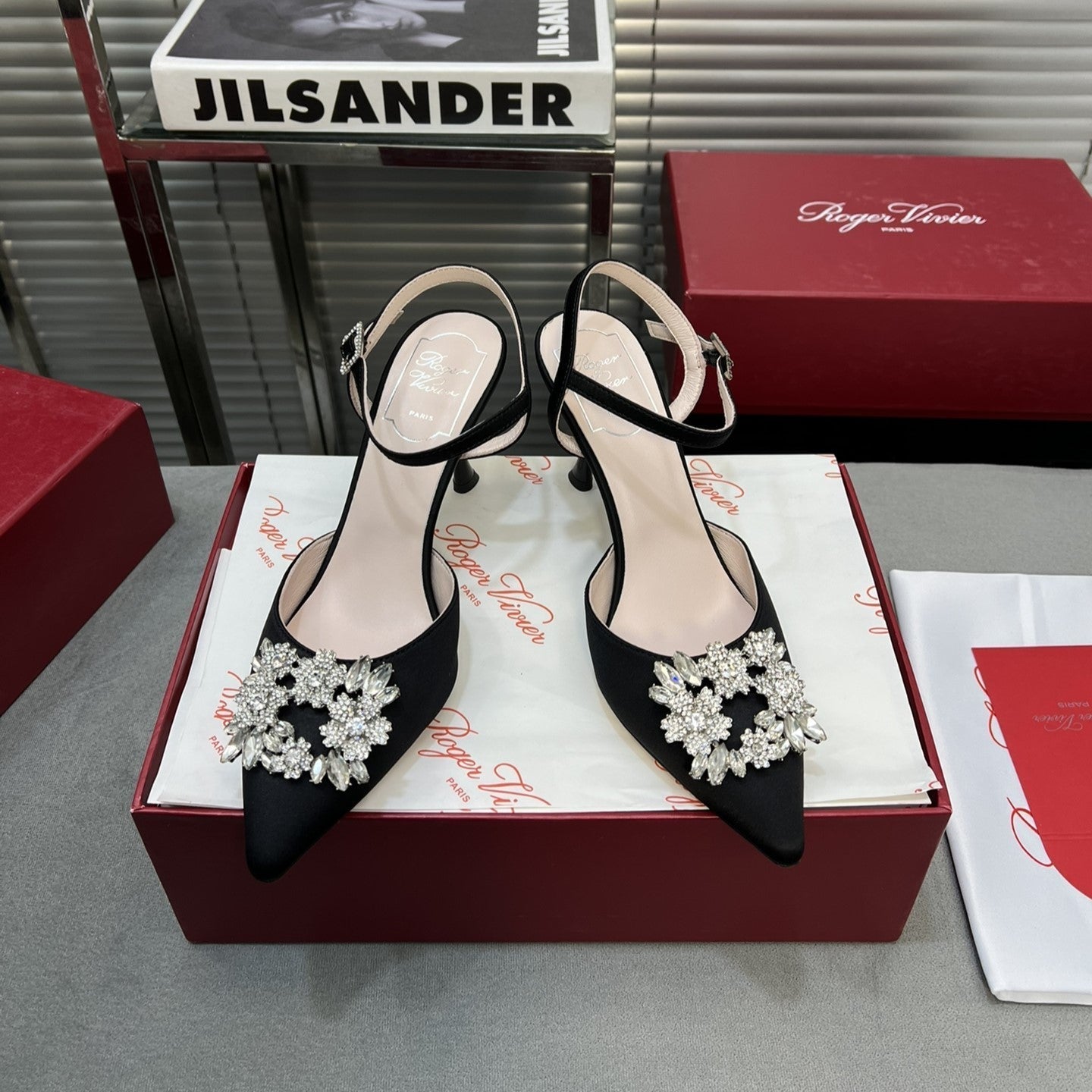 Flower Strass Buckle Slingback Pump 90 Black Satin