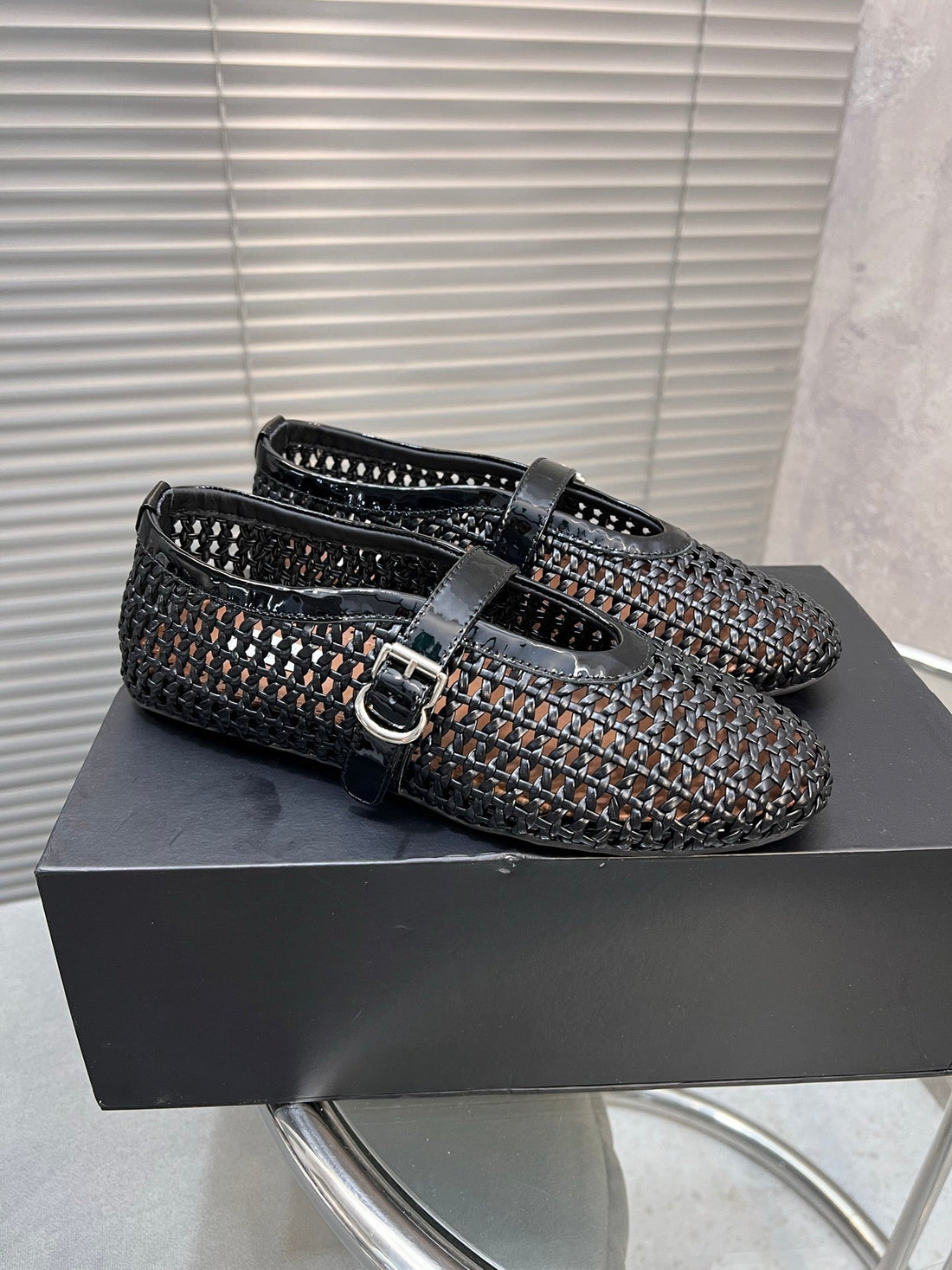 Alaia Braided Hollow Ballet Flats Black Cowhide 300041