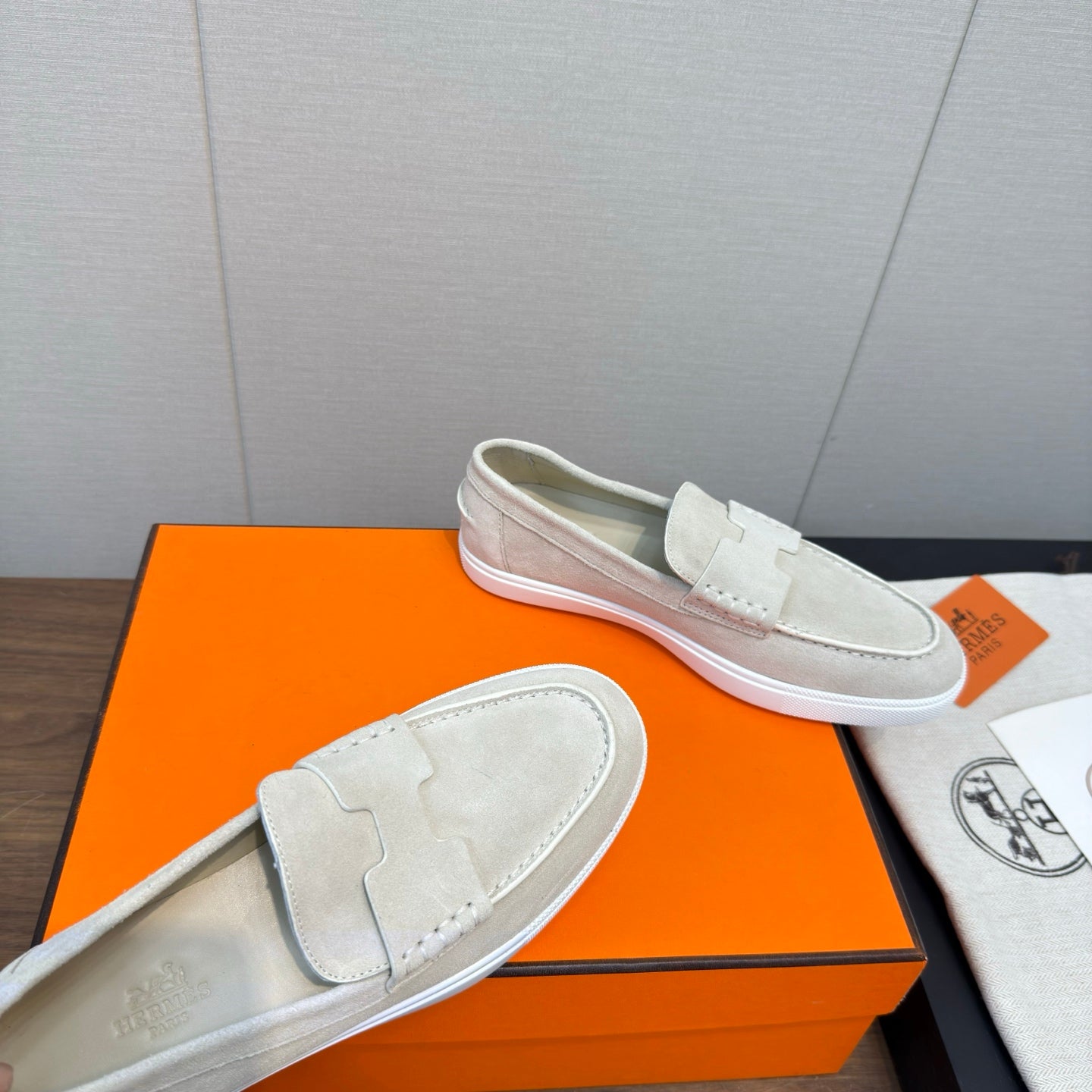 HM 25 Loafers White Cowhide 329171