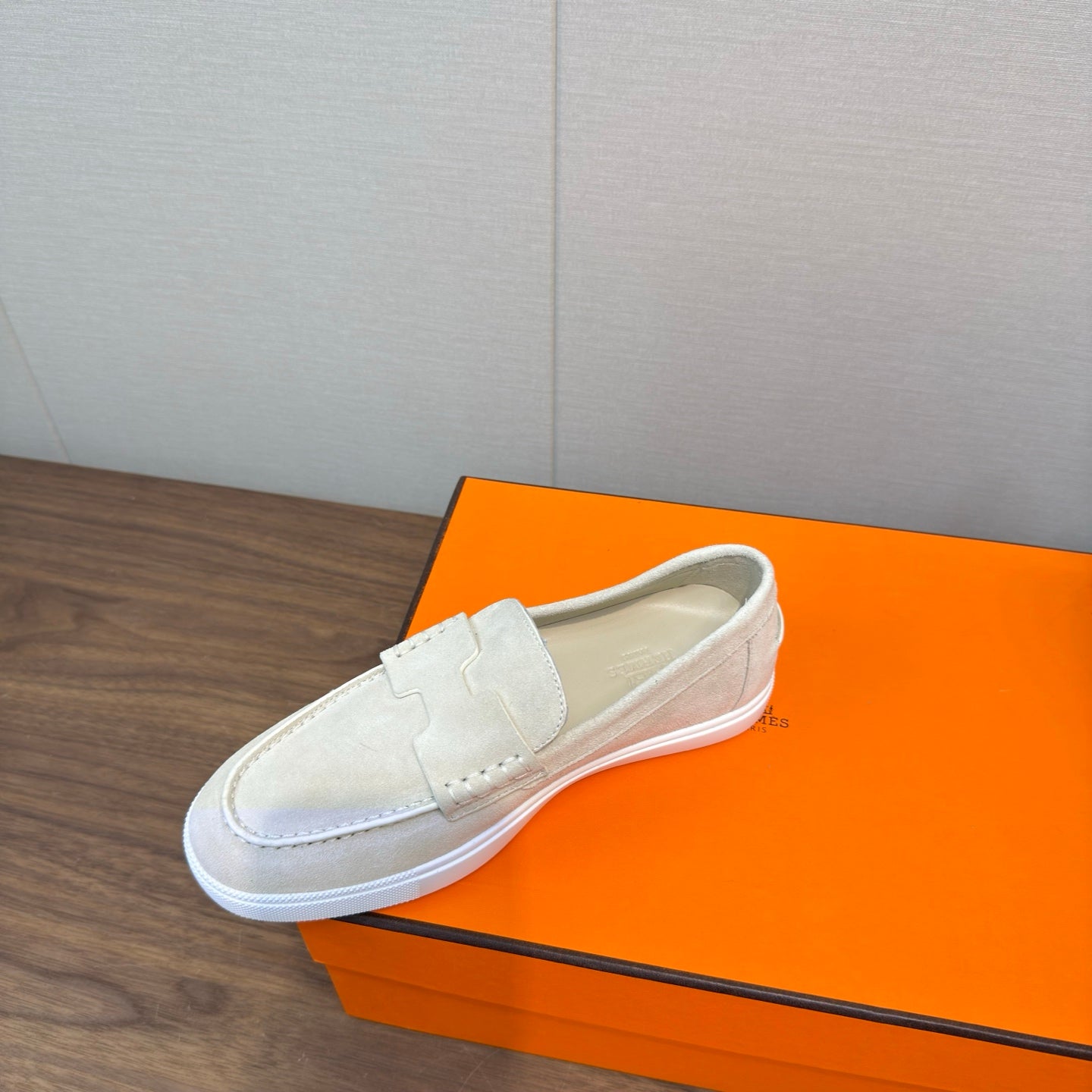 HM 25 Loafers White Cowhide 329171