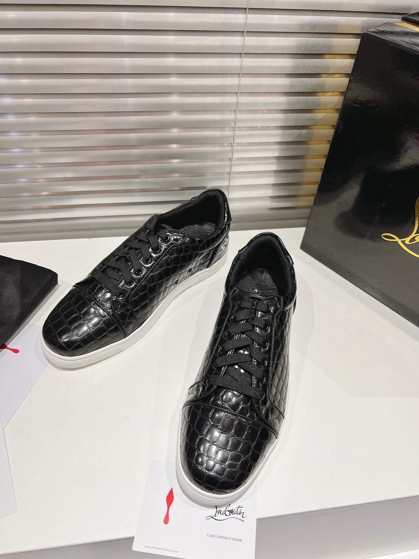 CL Rantulow Orlato Sneakers with logo Black Alligator embossed calf leather 242412