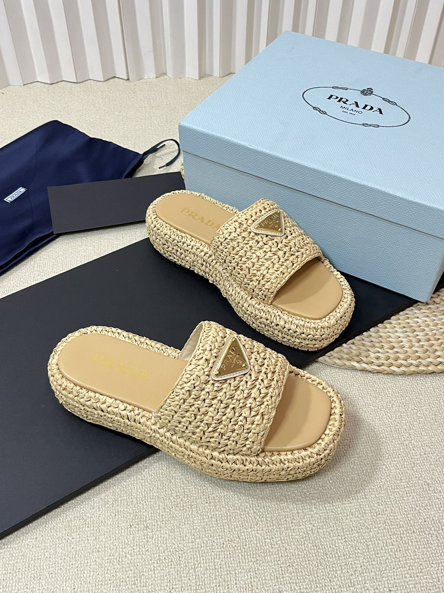 PRA WEDGE FLATFORM SLIDES BEIGE RAFFIA