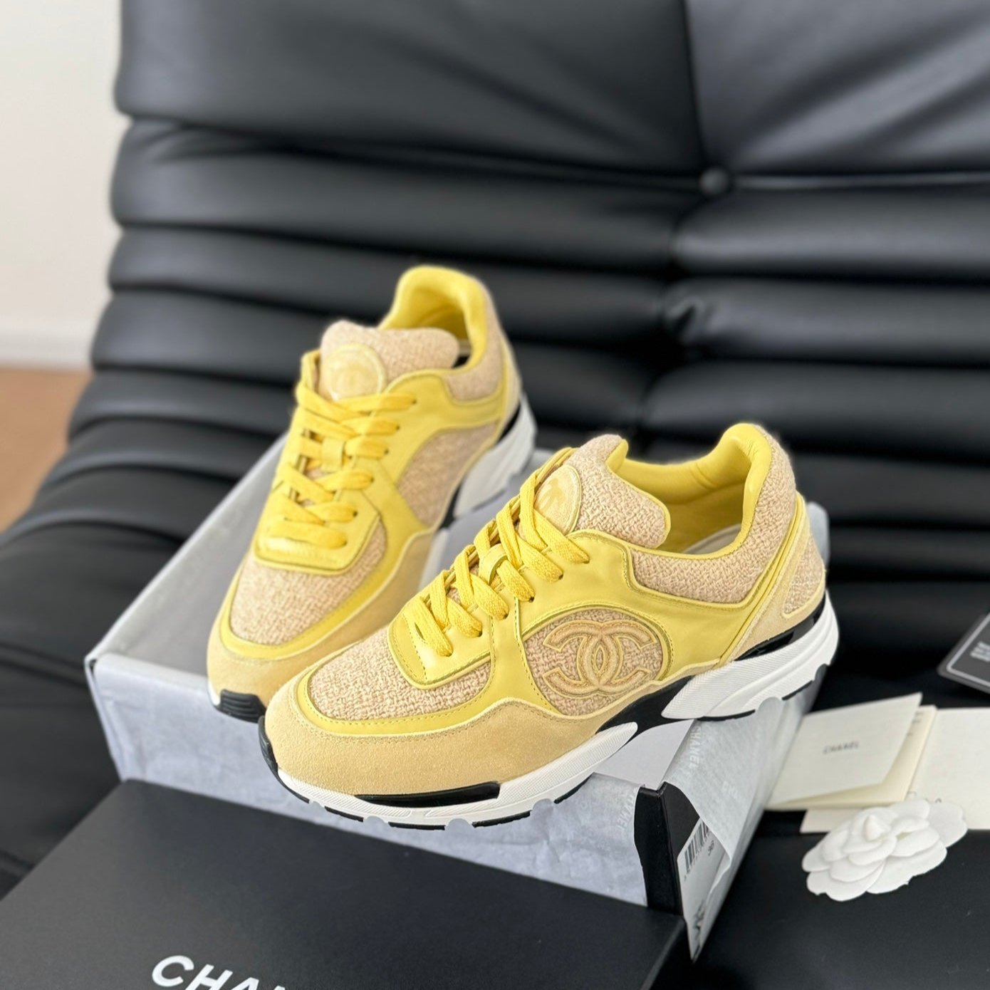 cc sneaker beige tweed yellow suede