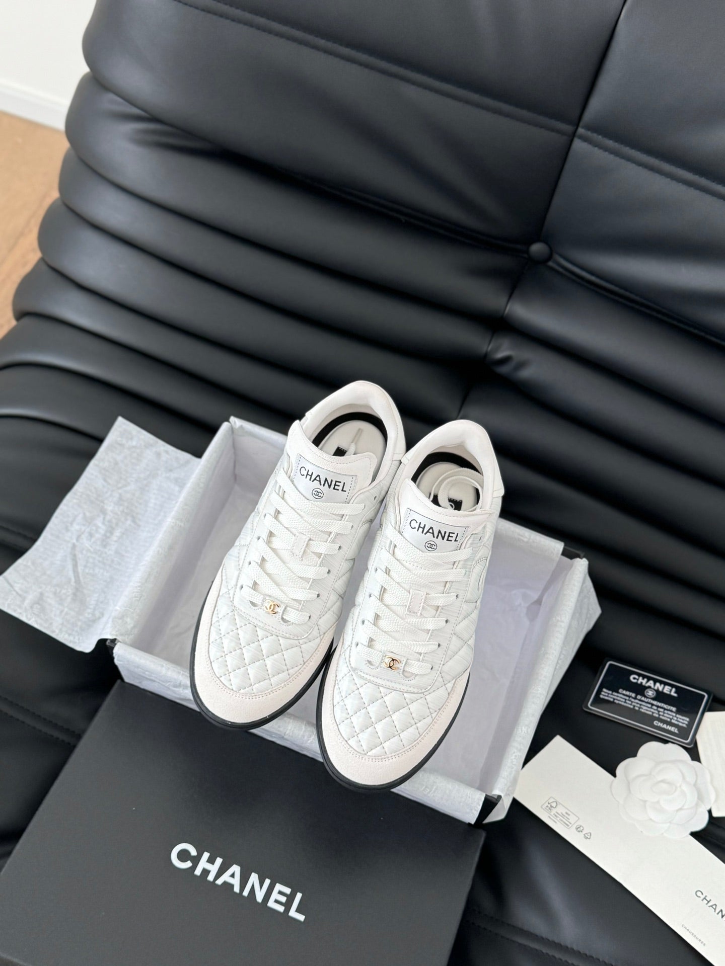 CC SNEAKER IN WHITE EMBROIDERED LAMBSKIN