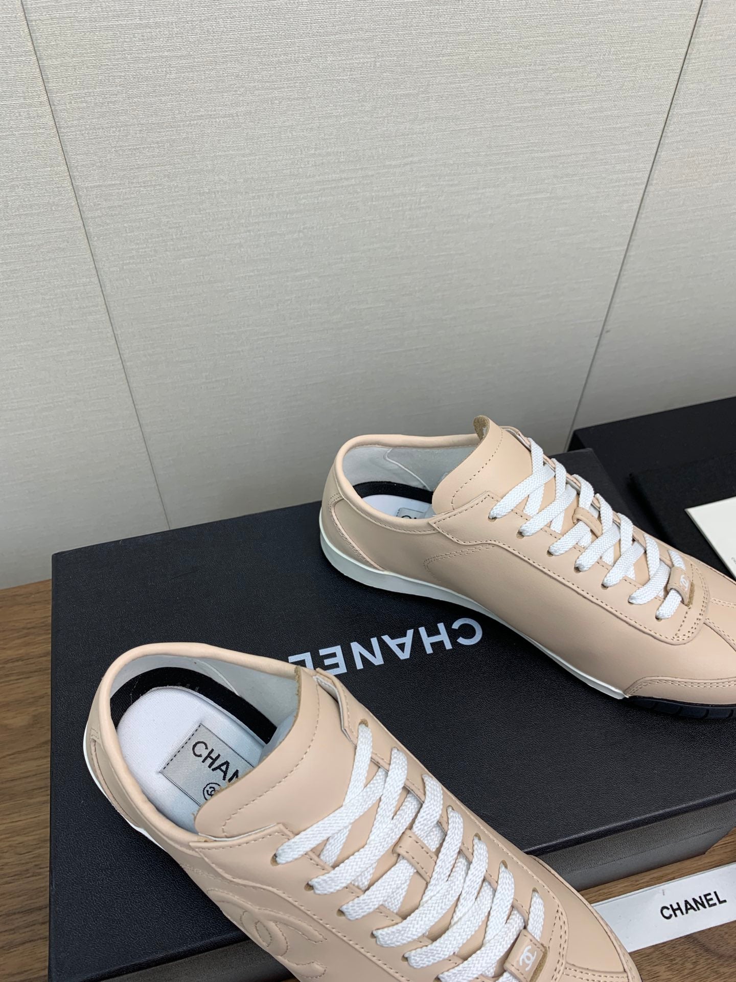 CC Sneaker 15mm Beige Lambskin