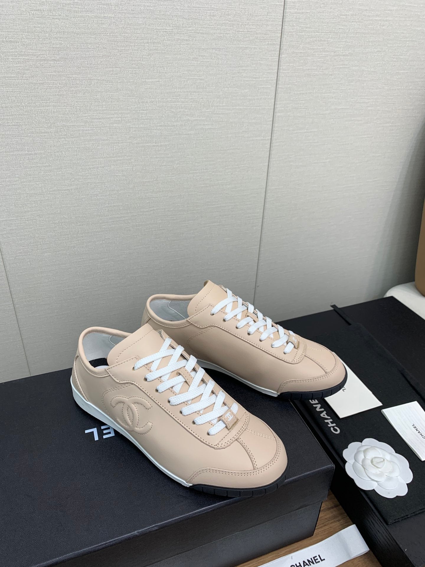 CC Sneaker 15mm Beige Lambskin