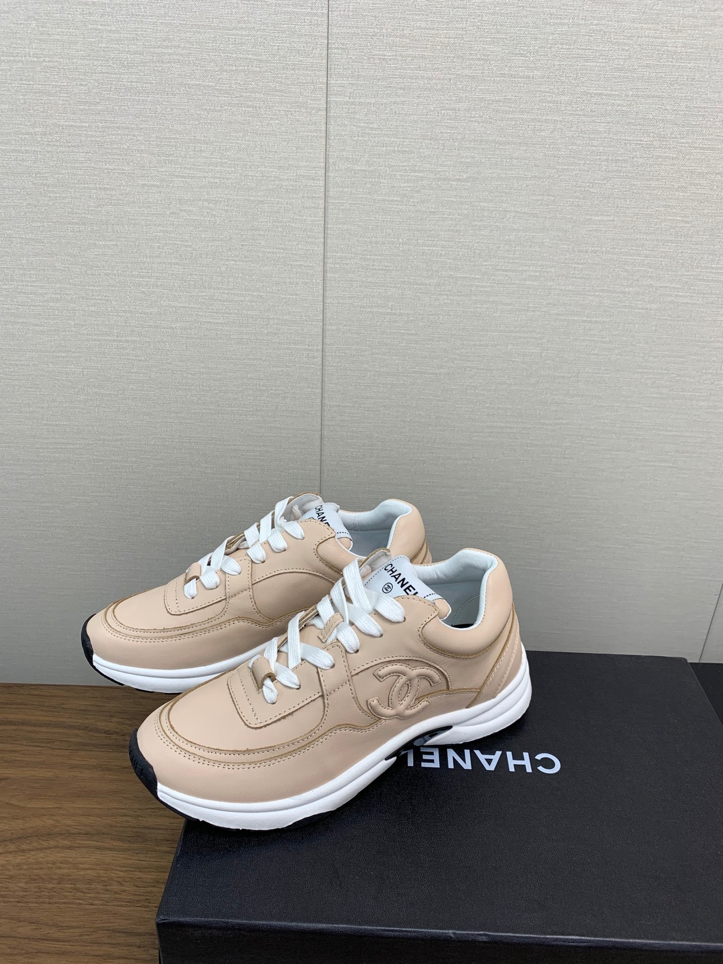 CC Sneaker 30mm Beige Lambskin