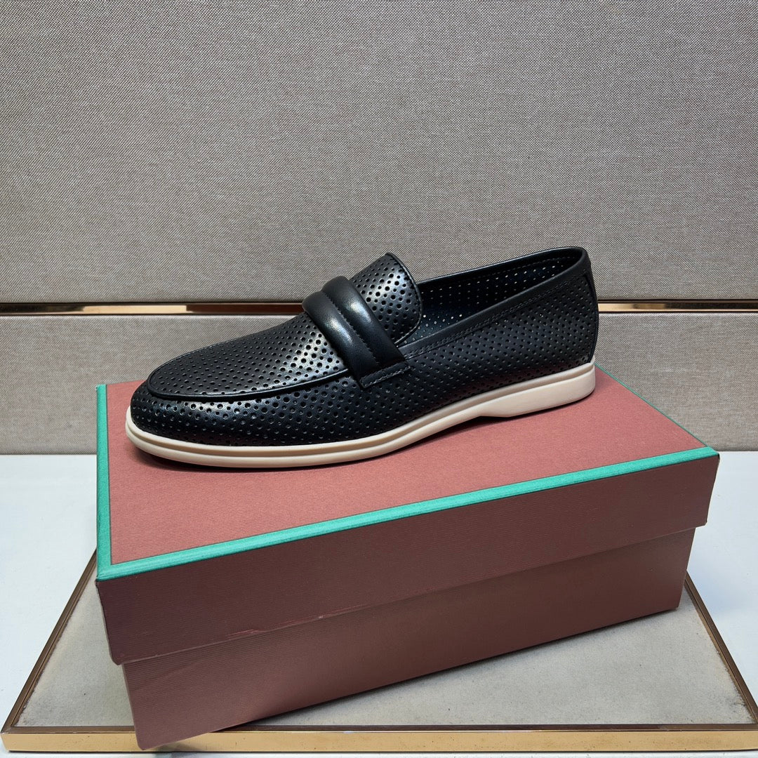 LP PERFORATED LOAFERS BLACK CALFSKIN