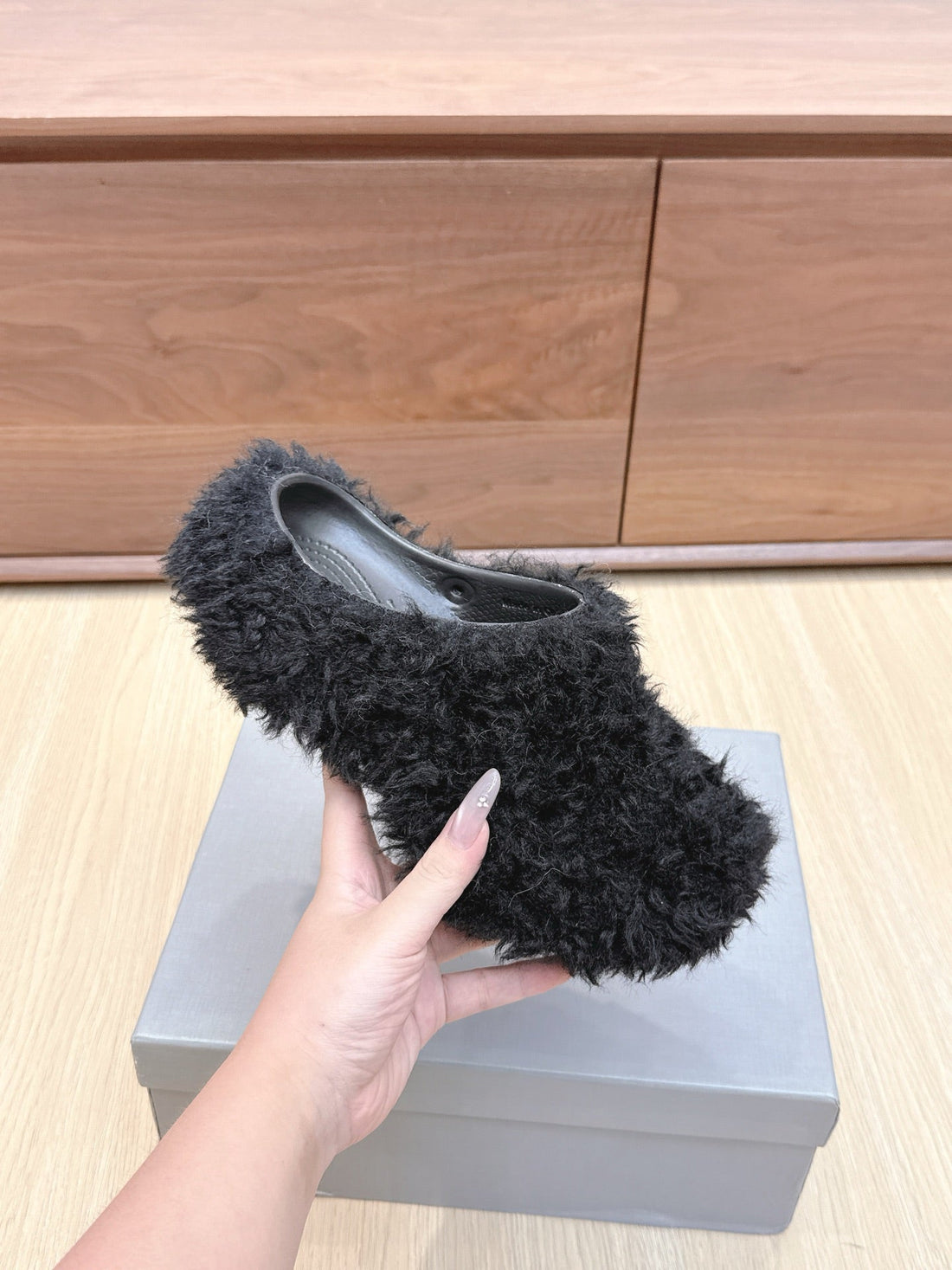 Balenciaga 25ss slippers black wool 462671