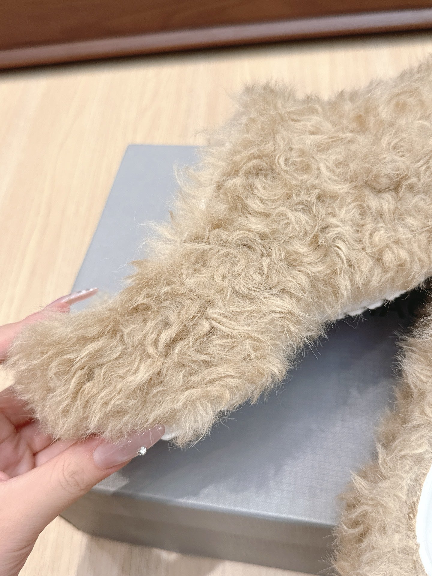 Balenciaga 25ss slippers beige wool 462672