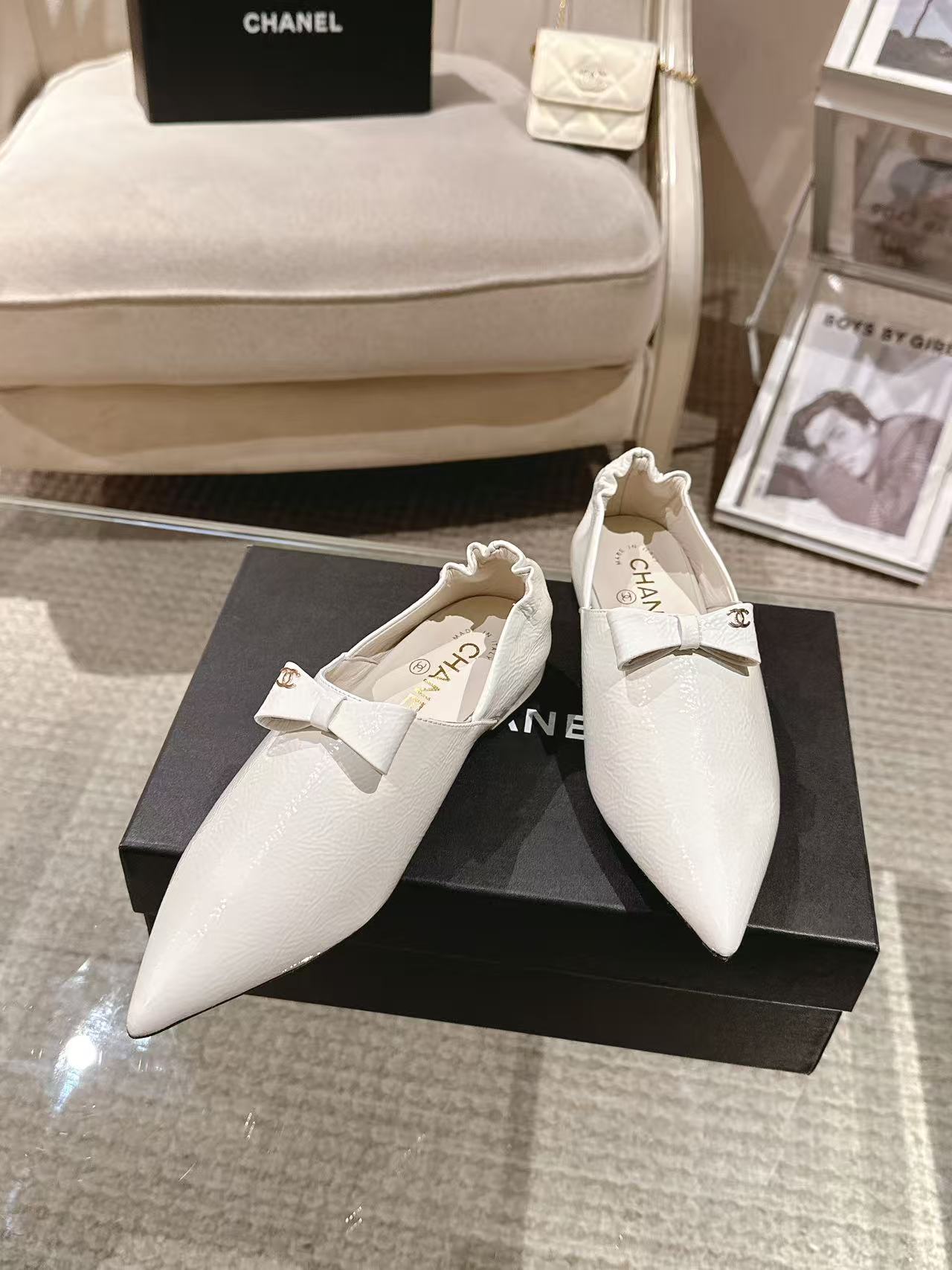 CC 25 Half-Mule Loafers White Sheepskin 363728