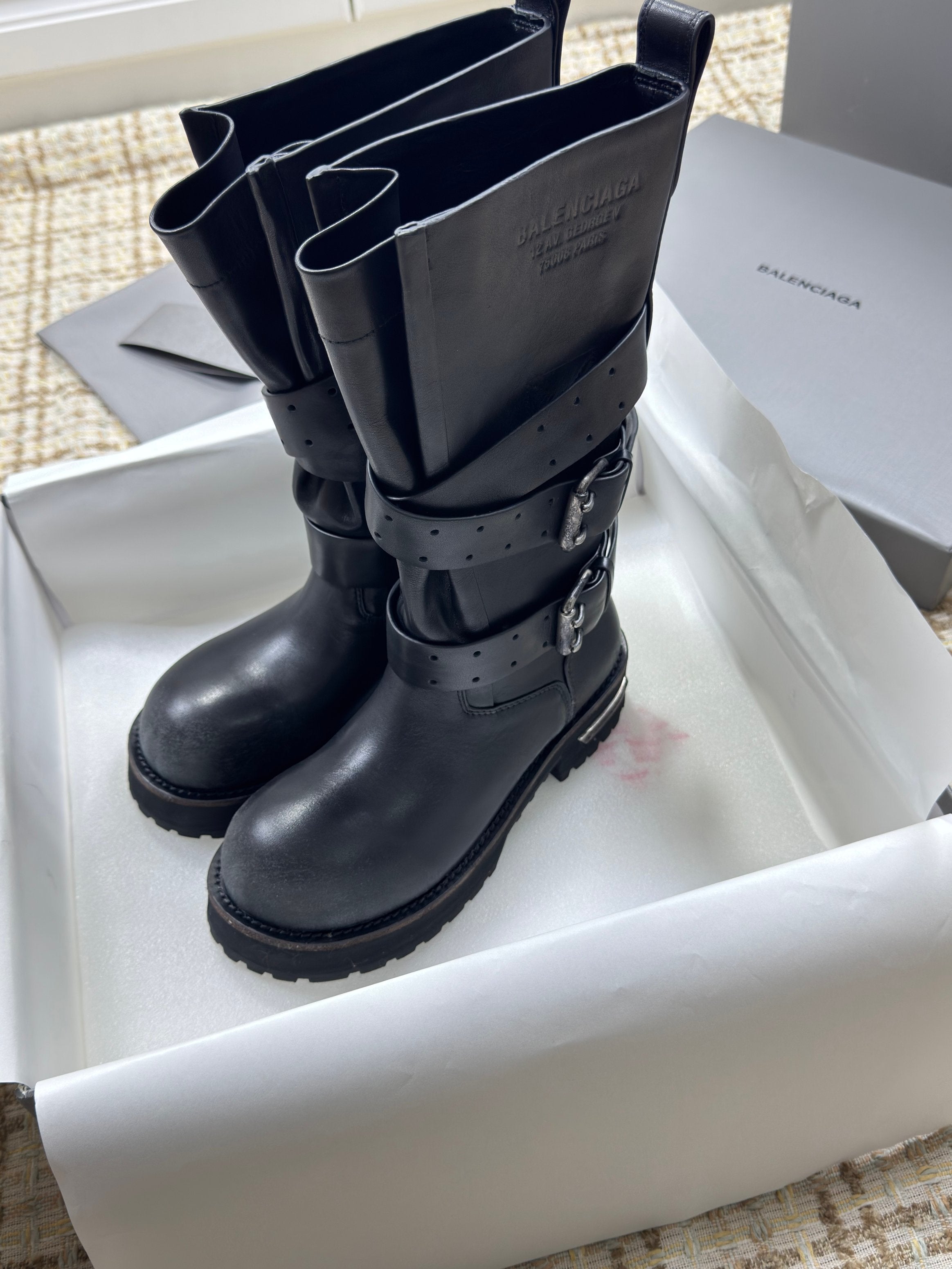 Balenciaga 25s Venom high boots black cowhide 467453