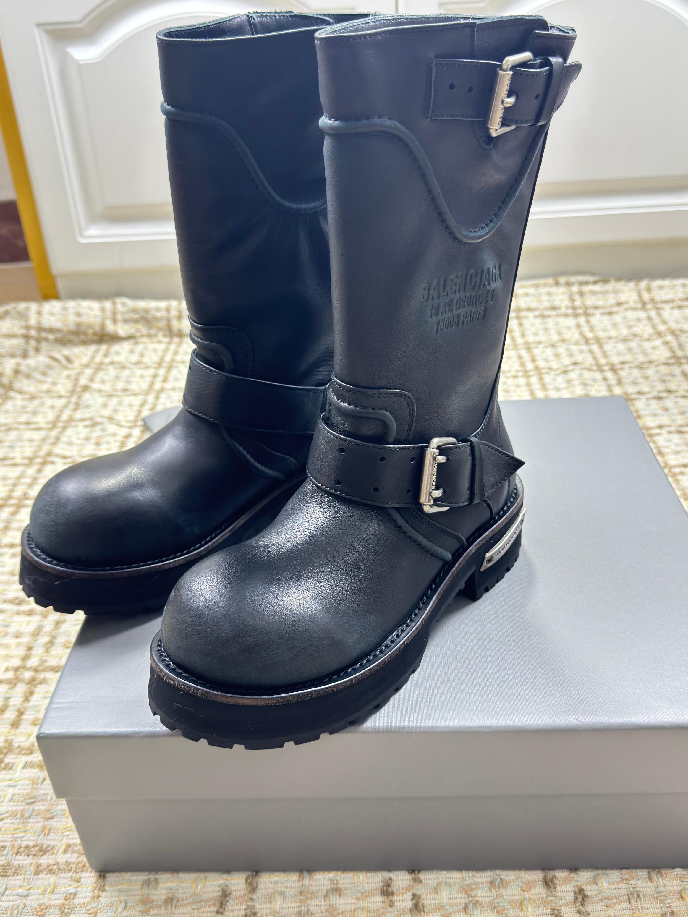 Balenciaga 25s Venom mid-calf boots black cowhide 467454