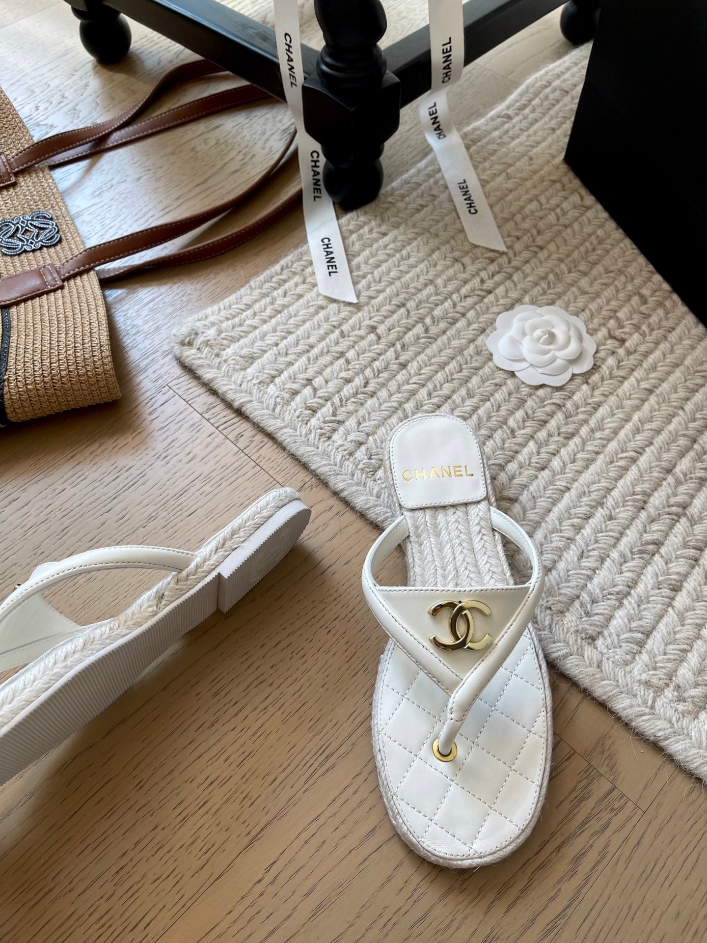 CC 25 Flip Flop Sandals White Calfskin Espadrilles