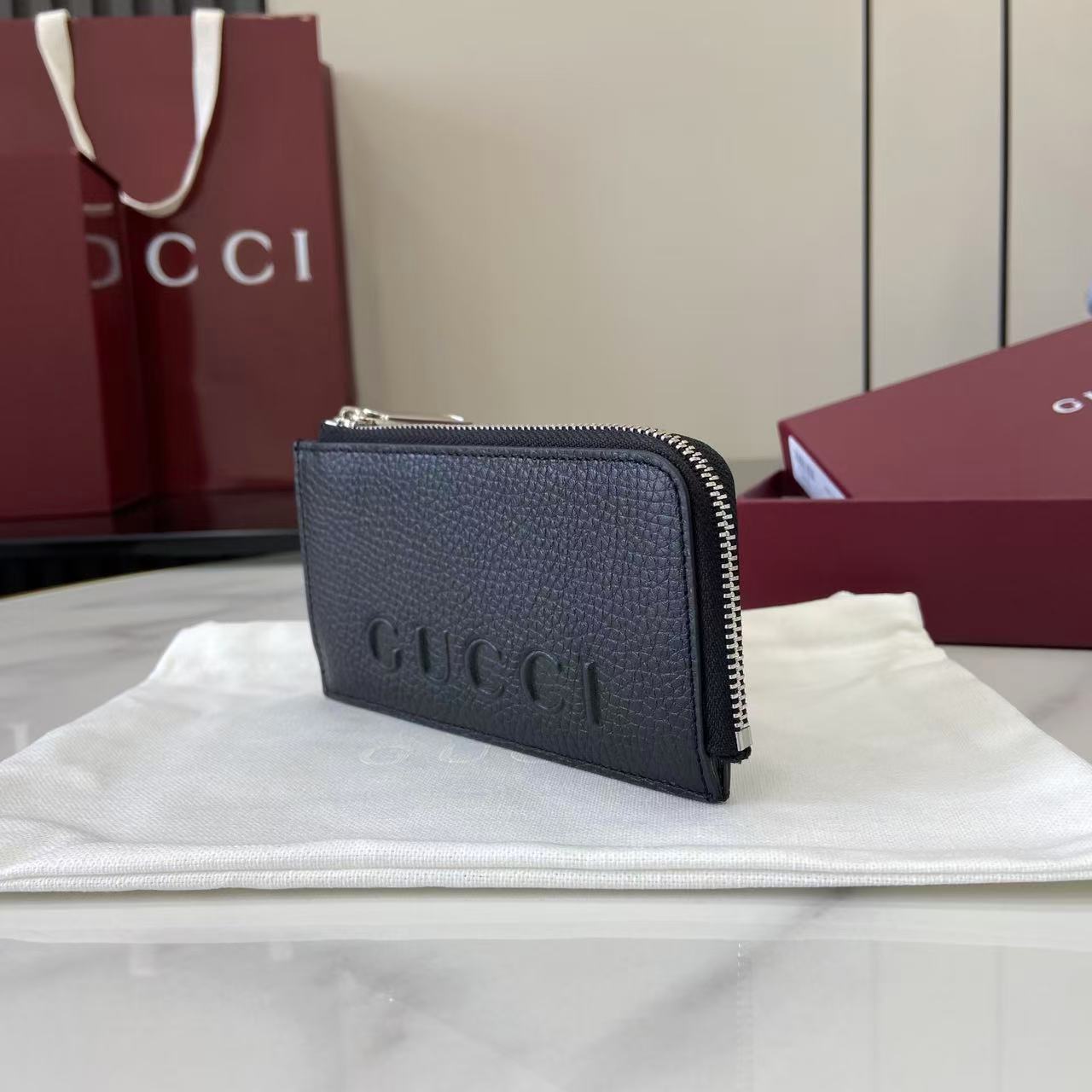 Gucci 25 Wallet Black Grained Cowhide 290505