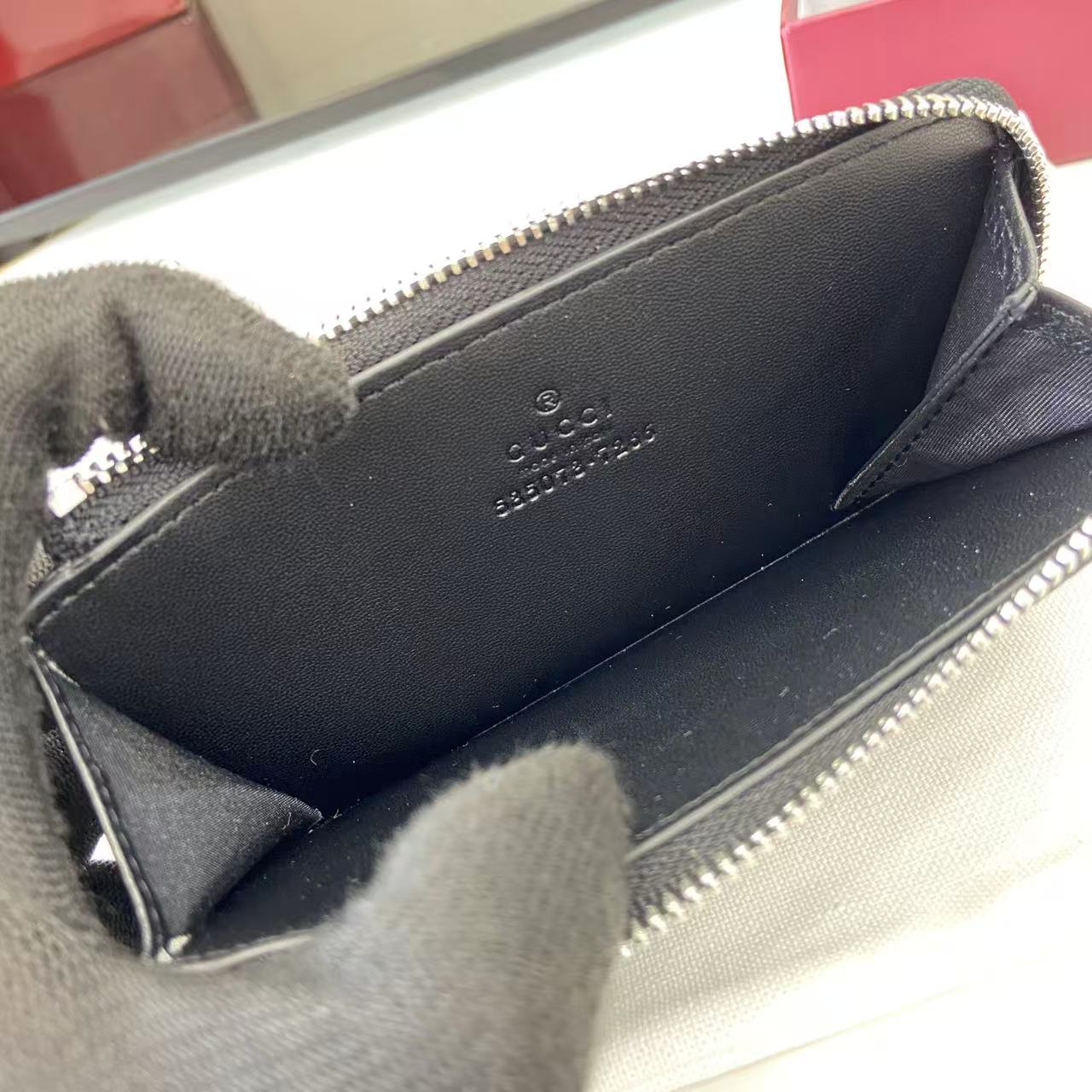 Gucci 25 Wallet Black Grained Cowhide 290505