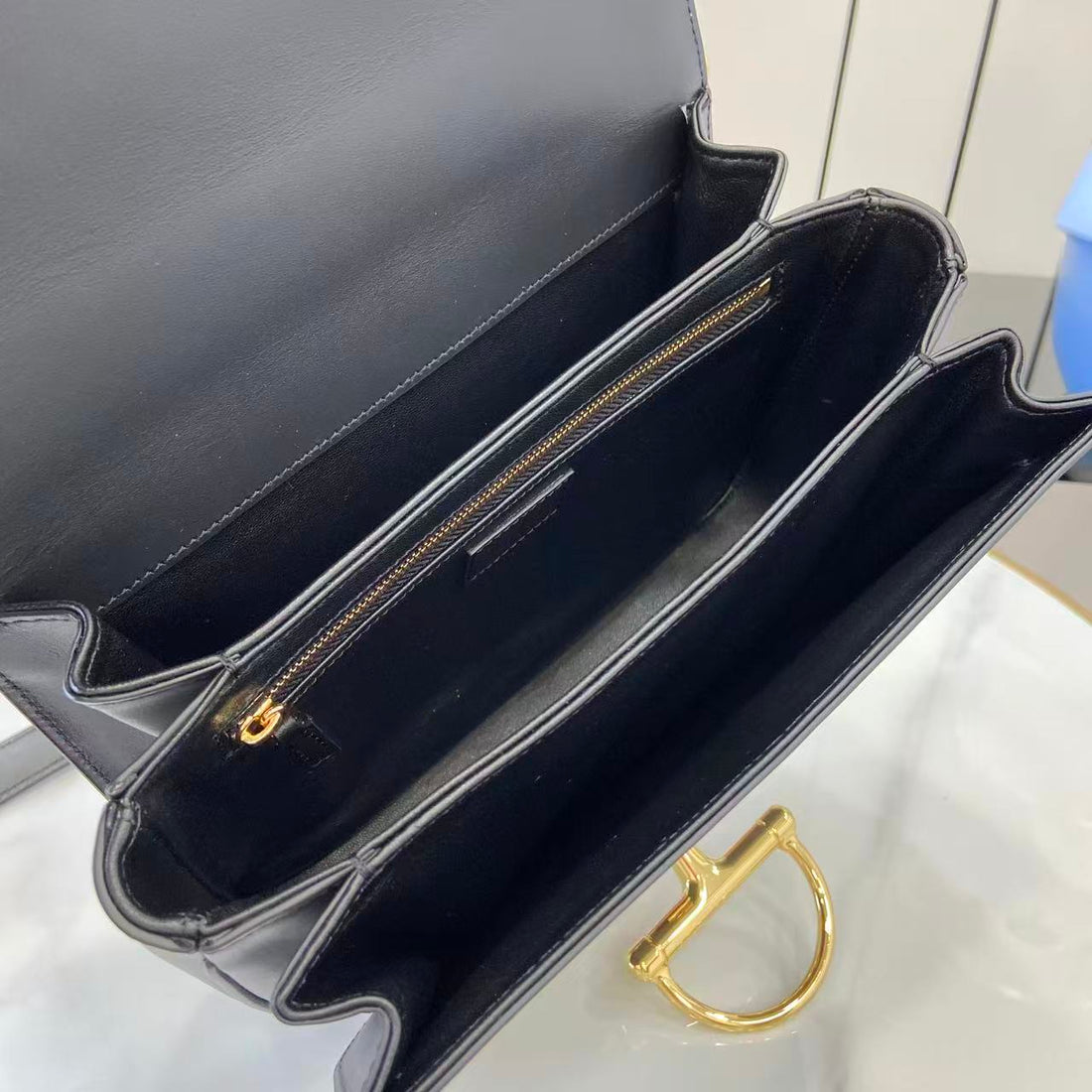 Gucci 25 Siena Bag Black Gold Leather 292363