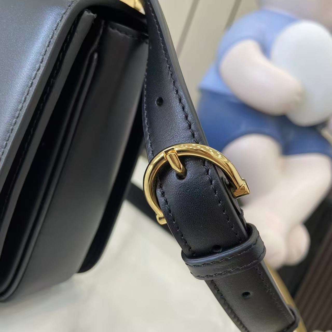 Gucci 25 Siena Bag Black Gold Leather 292363